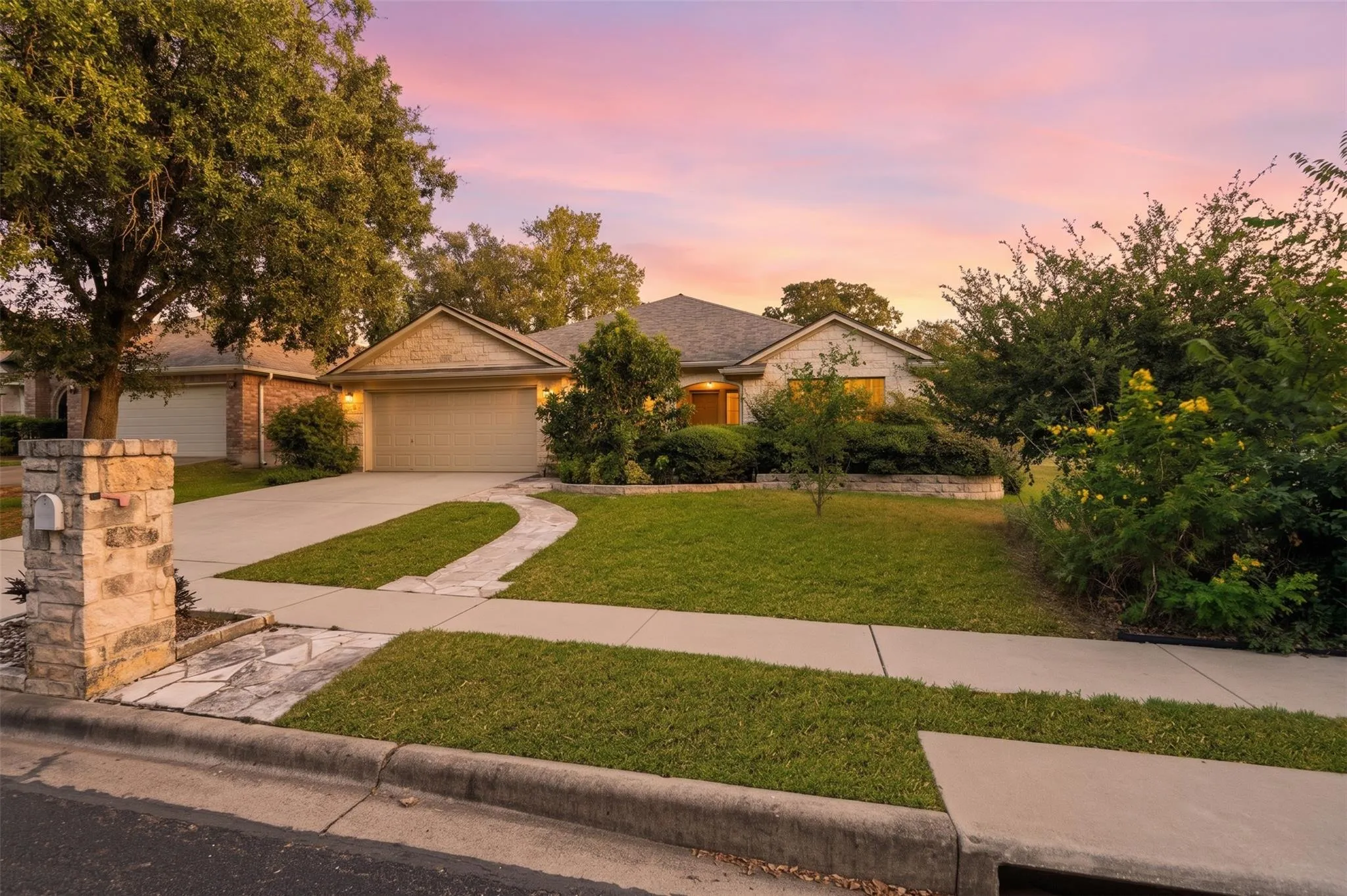Photo of 5405 KORTH DR, Austin, TX, 78749