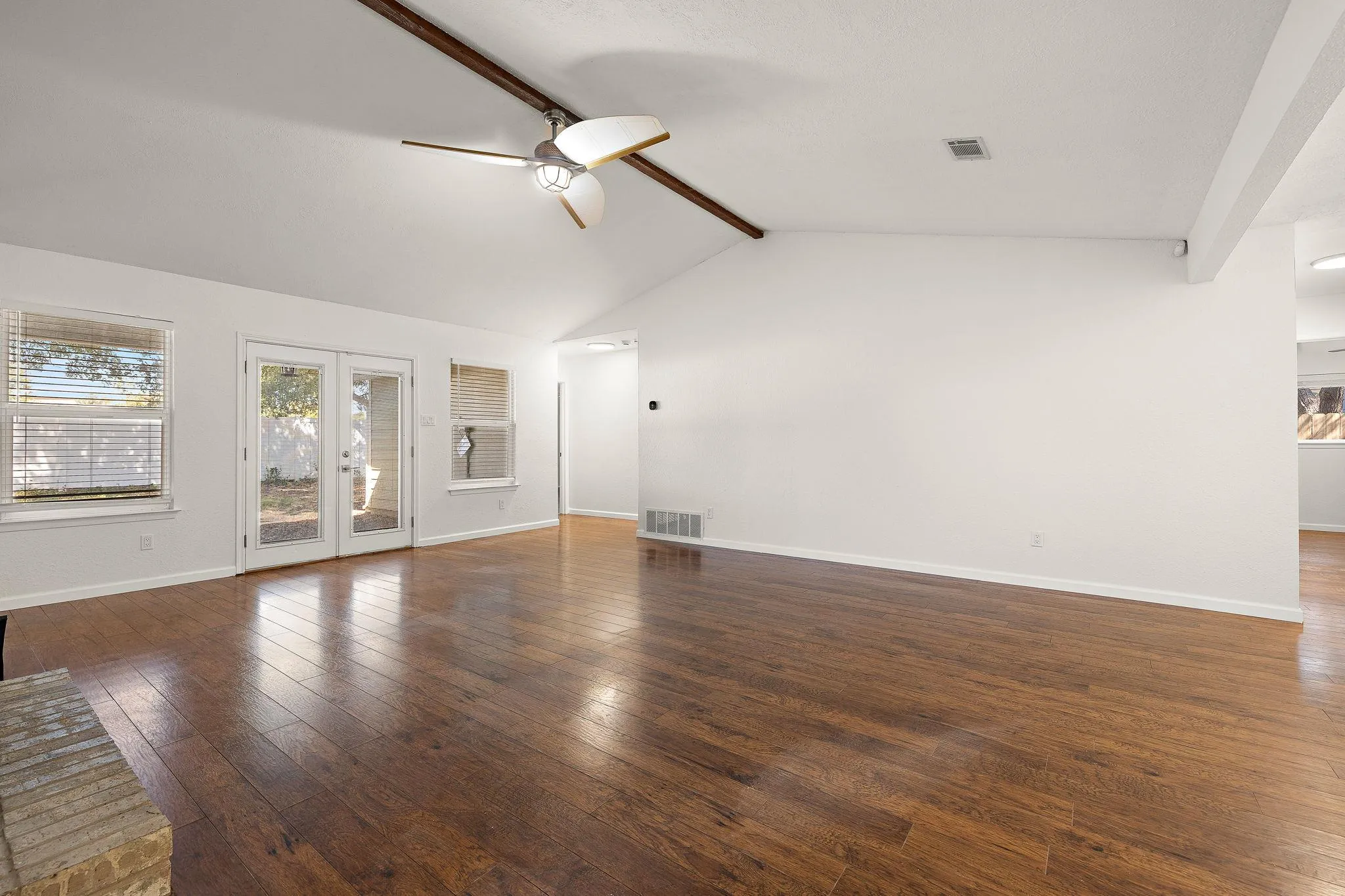 Photo 4 of 11608 TANGLEBRIAR TRL