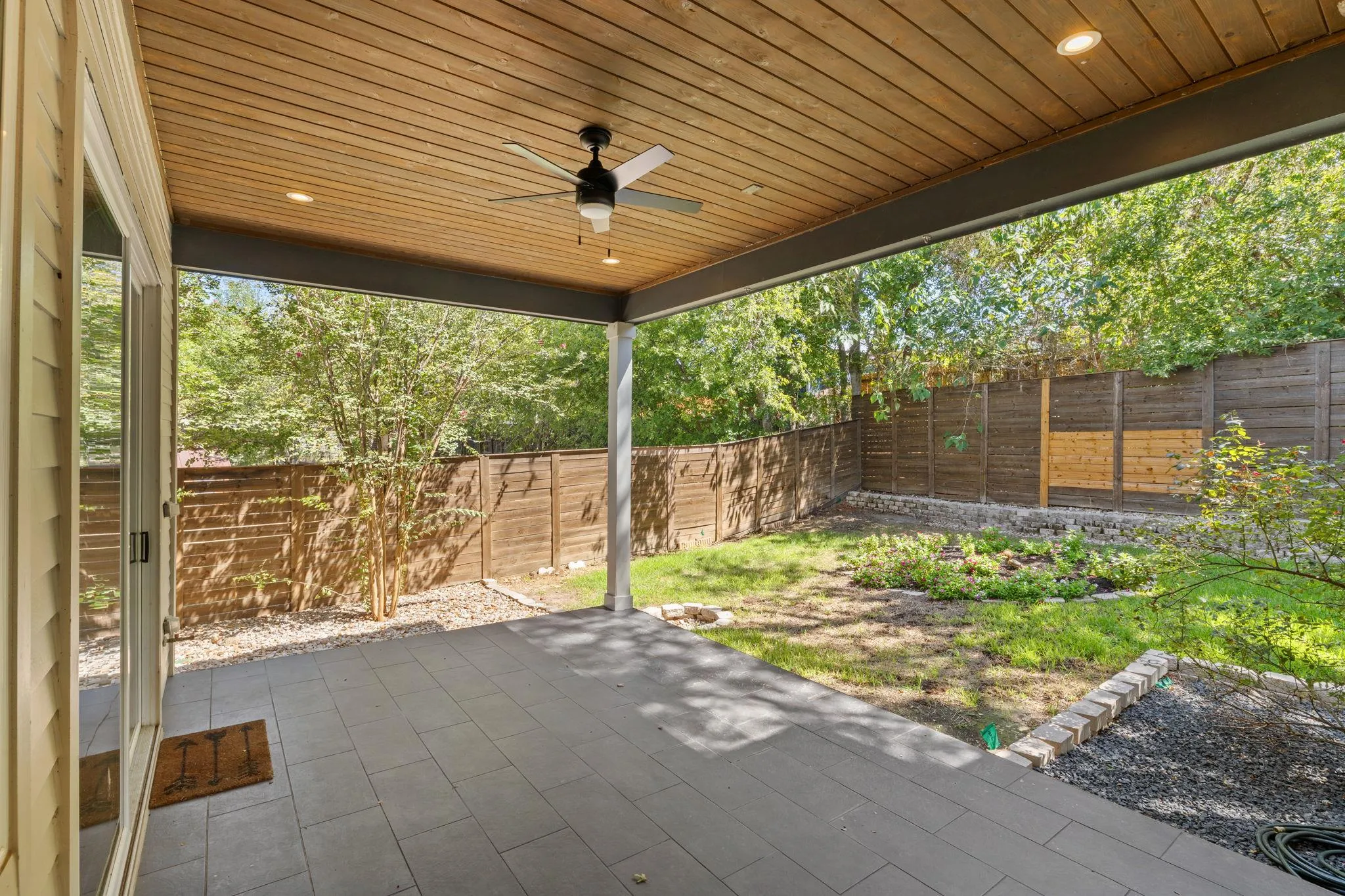 Photo 5 of 1719 BUNCHE RD