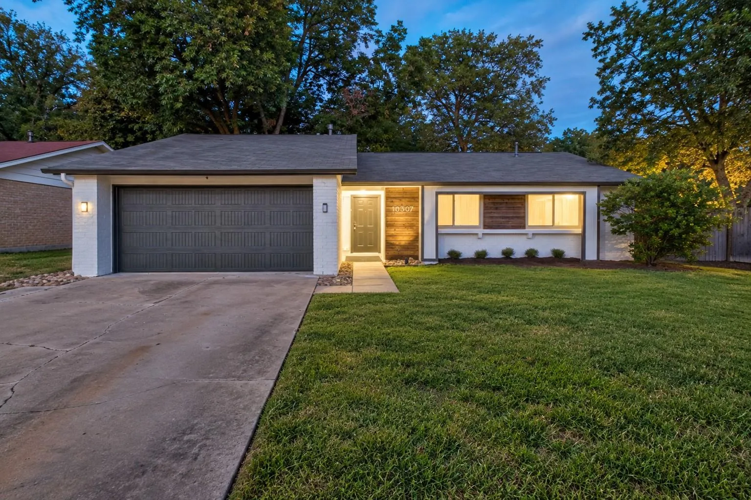 Photo of 10307 QUAIL RIDGE DR, Austin, TX, 78758