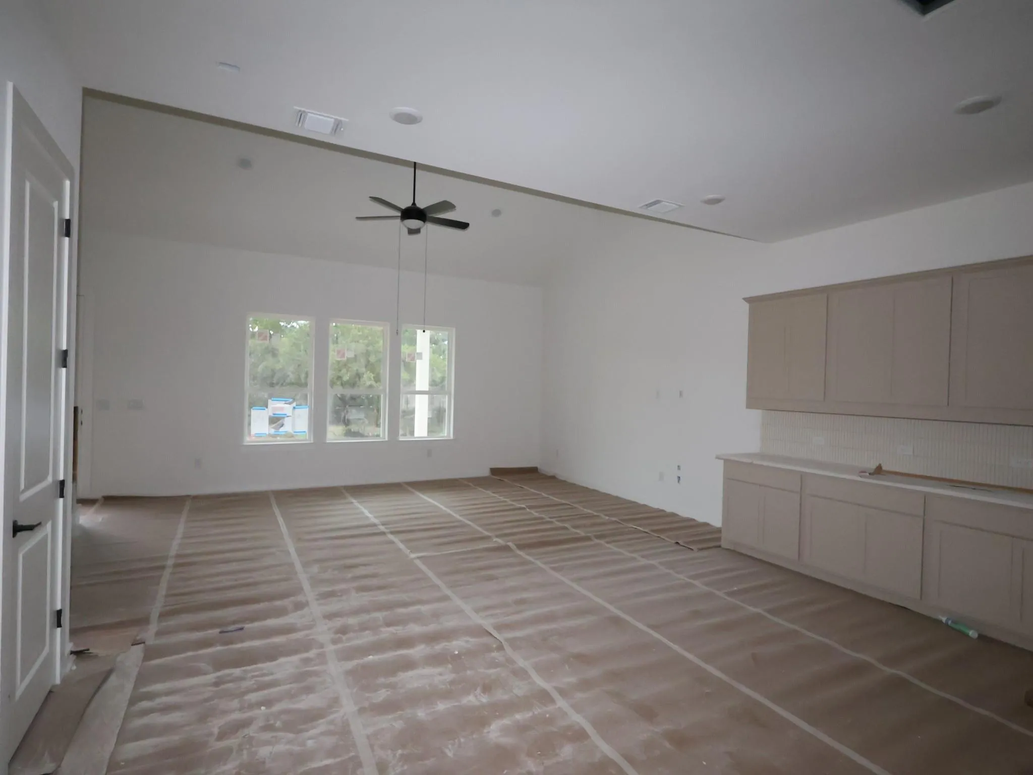 Photo 5 of 4017 WAXAHACHIE RD
