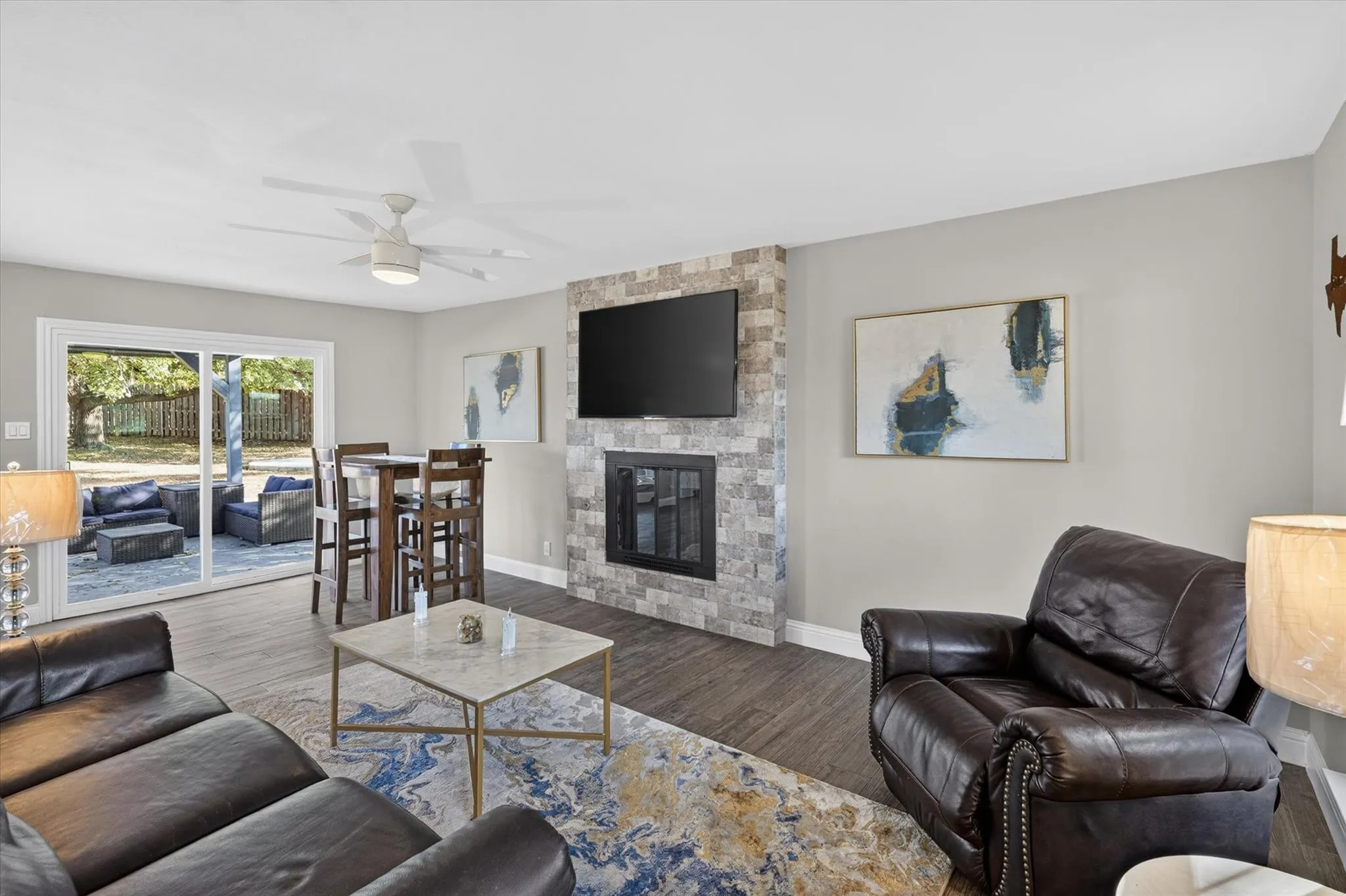 Photo 3 of 8608 DELAWARE CT