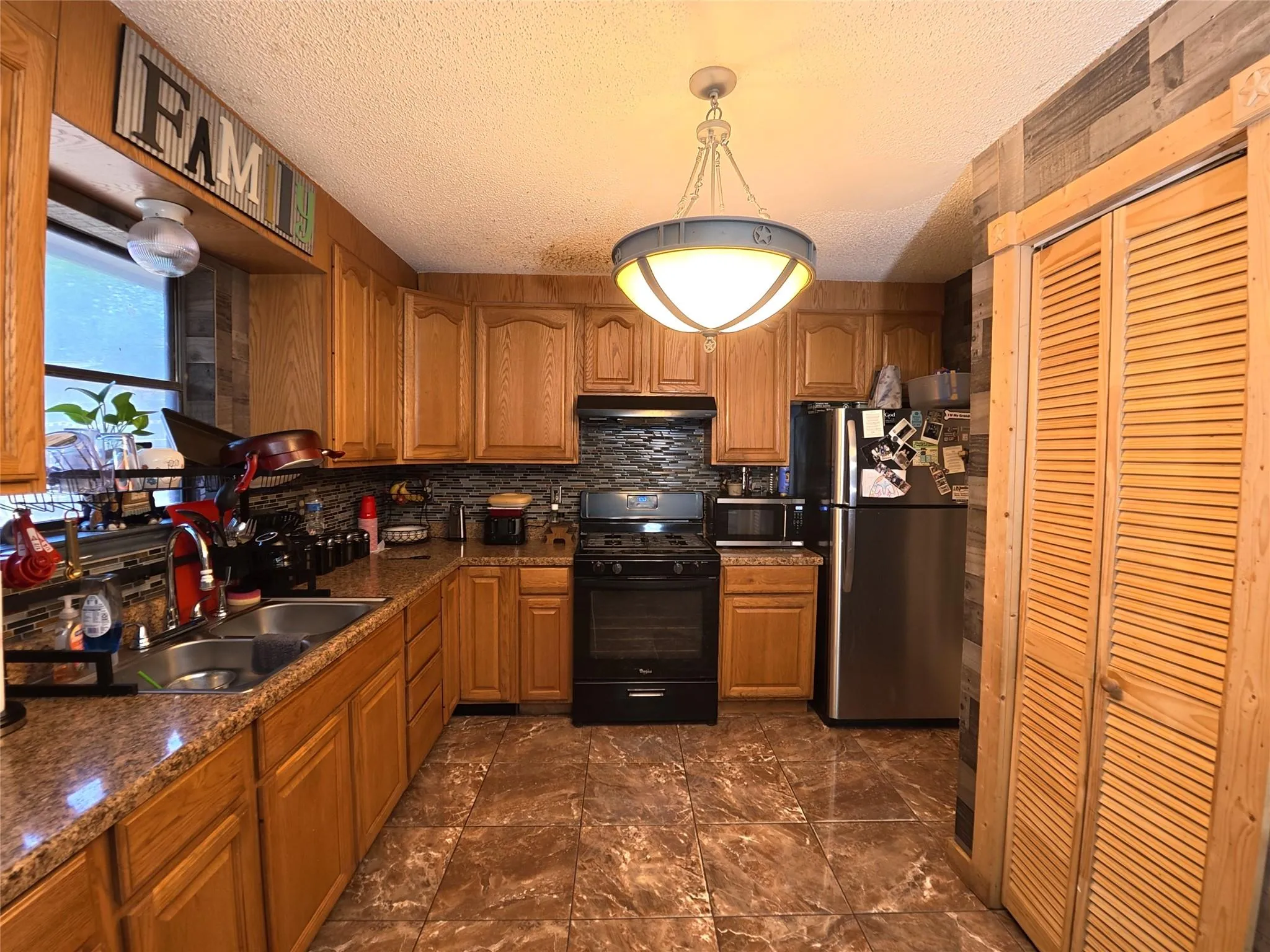 Photo 2 of 4808 BROOK CREST RD