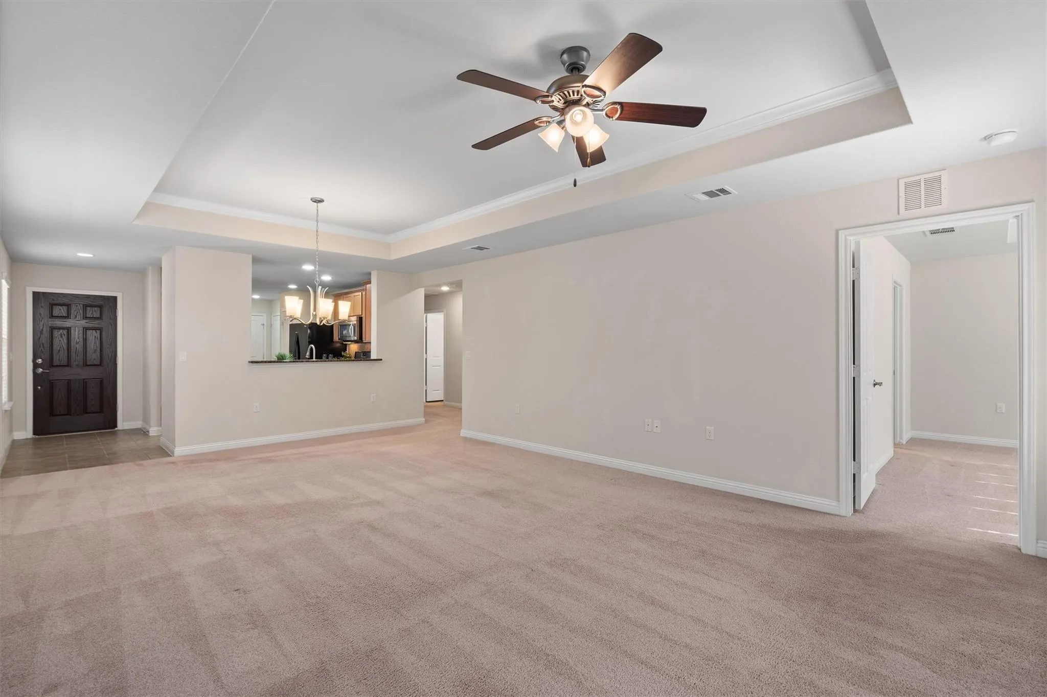 Photo 5 of 307 KICKAPOO CREEK LN