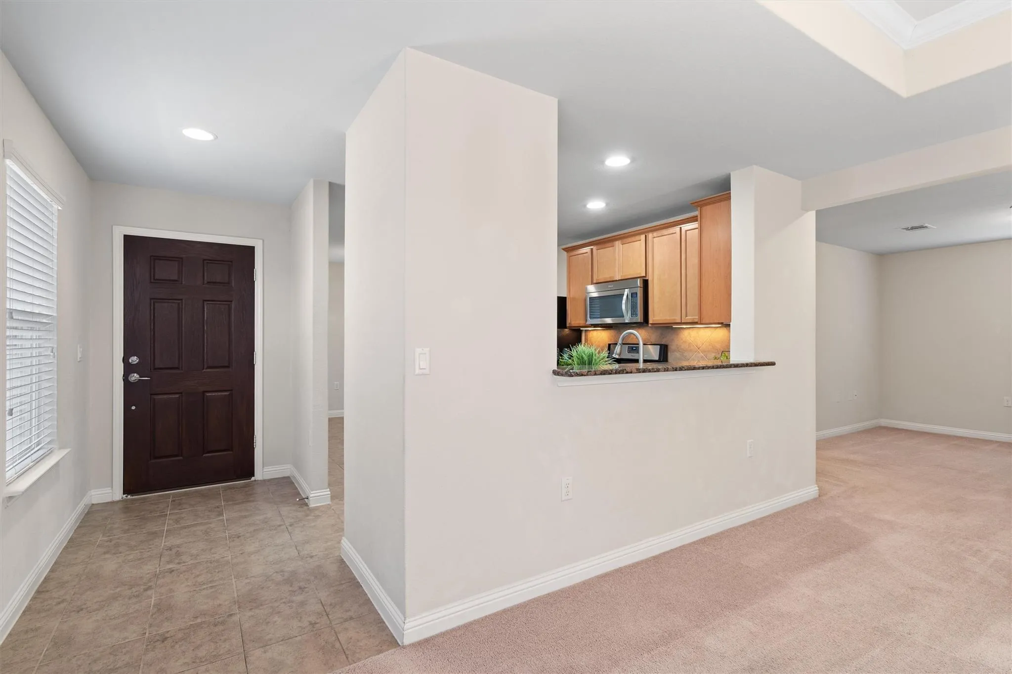 Photo 4 of 307 KICKAPOO CREEK LN