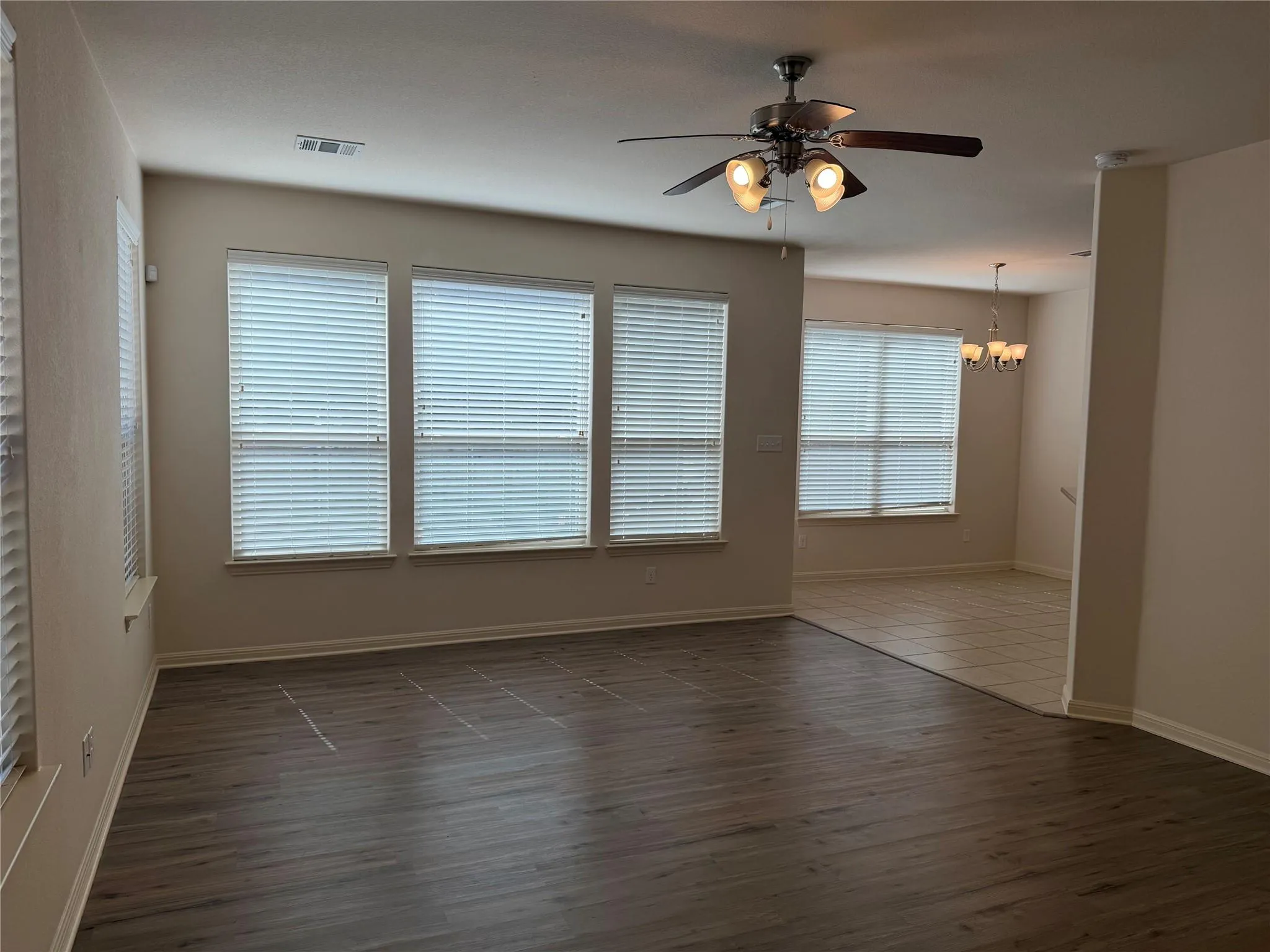Photo 4 of 2410 GREAT OAKS DR #701