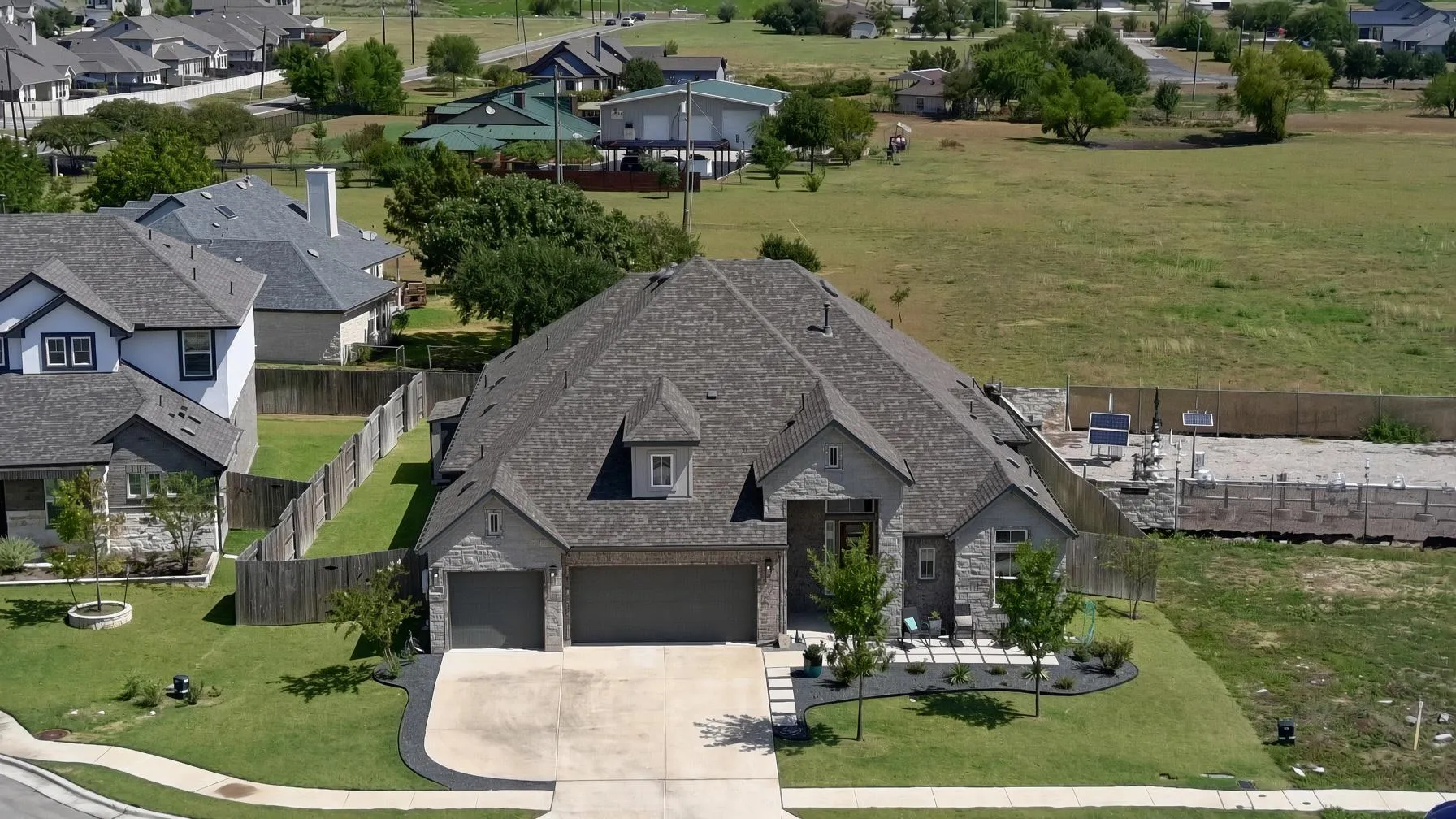 Photo 2 of 4300 BOYINGTON DR