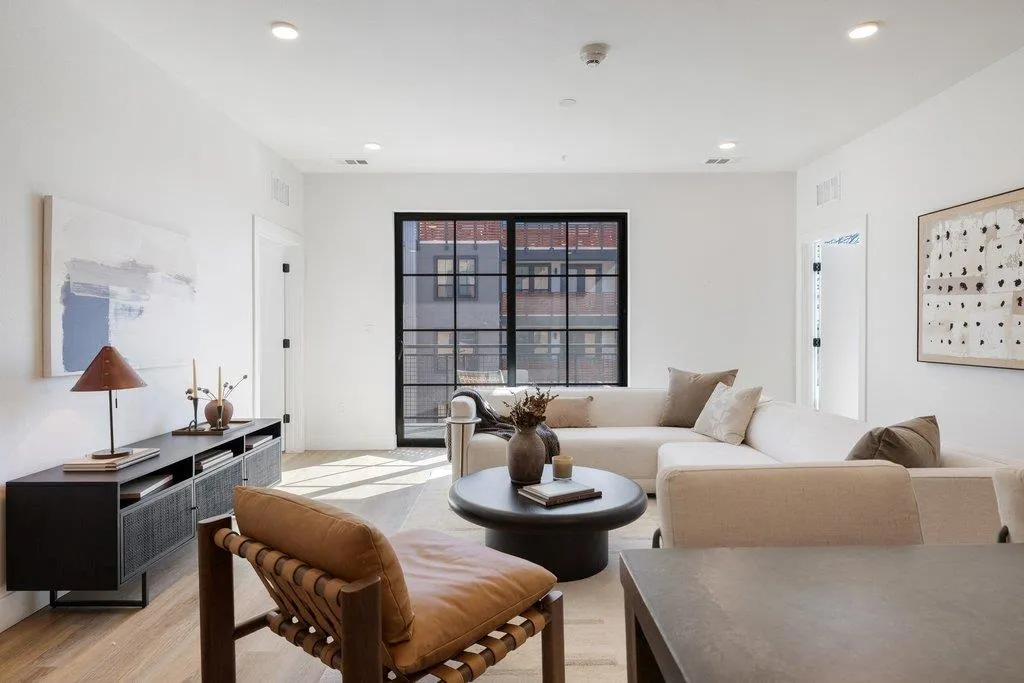 Photo 5 of 4315 S CONGRESS AVE #411