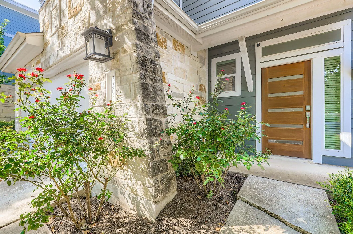 Photo 3 of 7205 LYSANDER CT