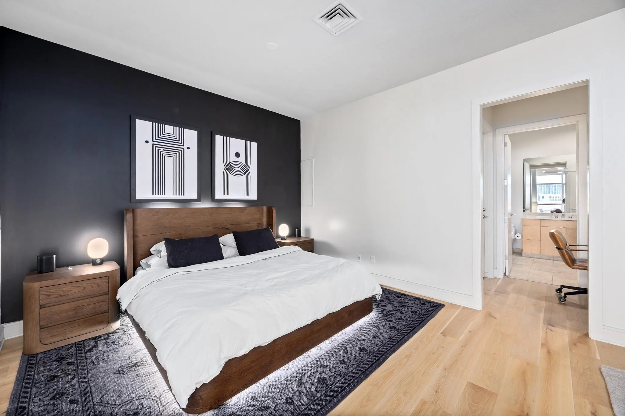 Photo 4 of 555 E 5TH ST #521