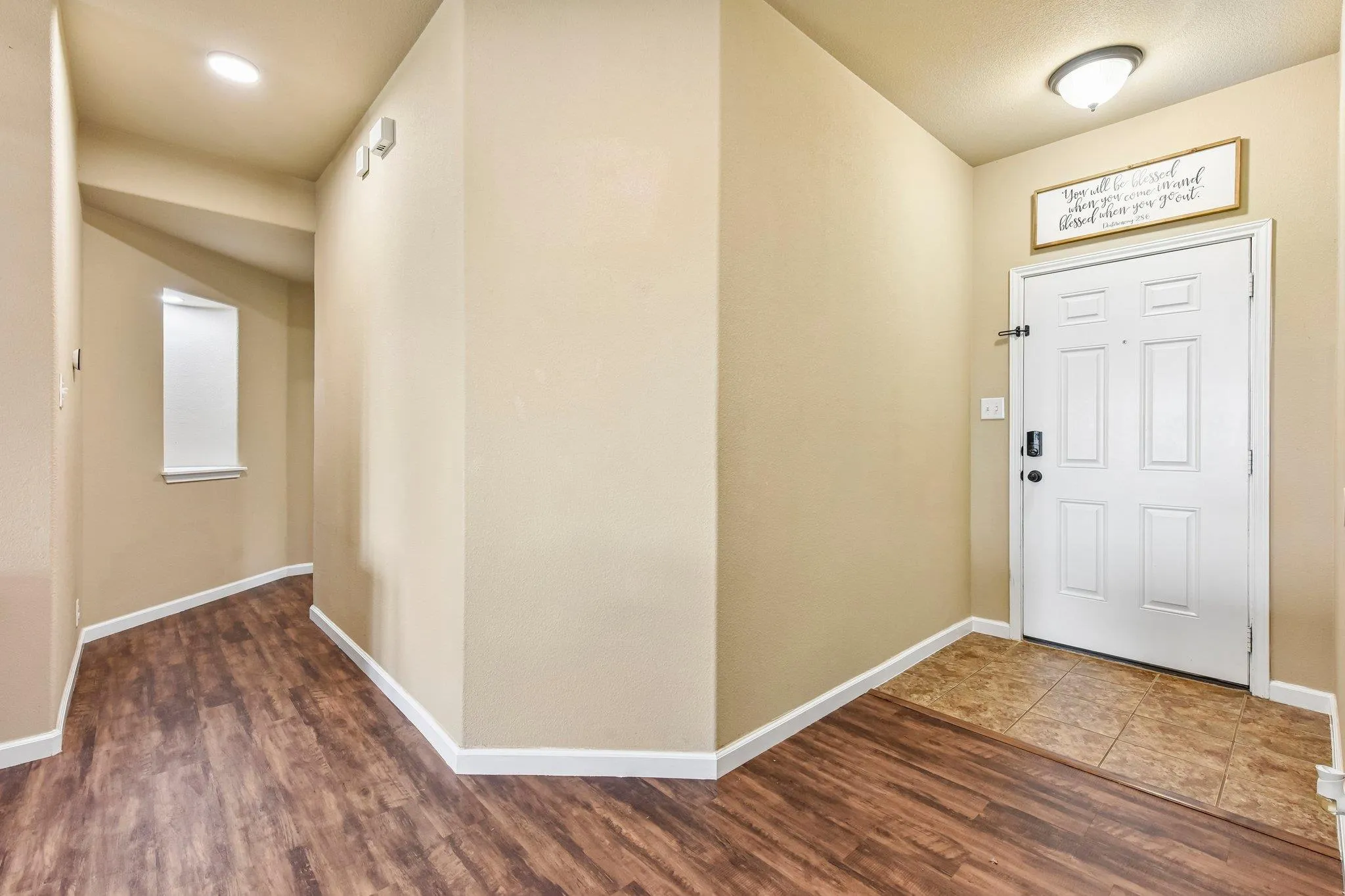 Photo 2 of 300 HENDELSON LN