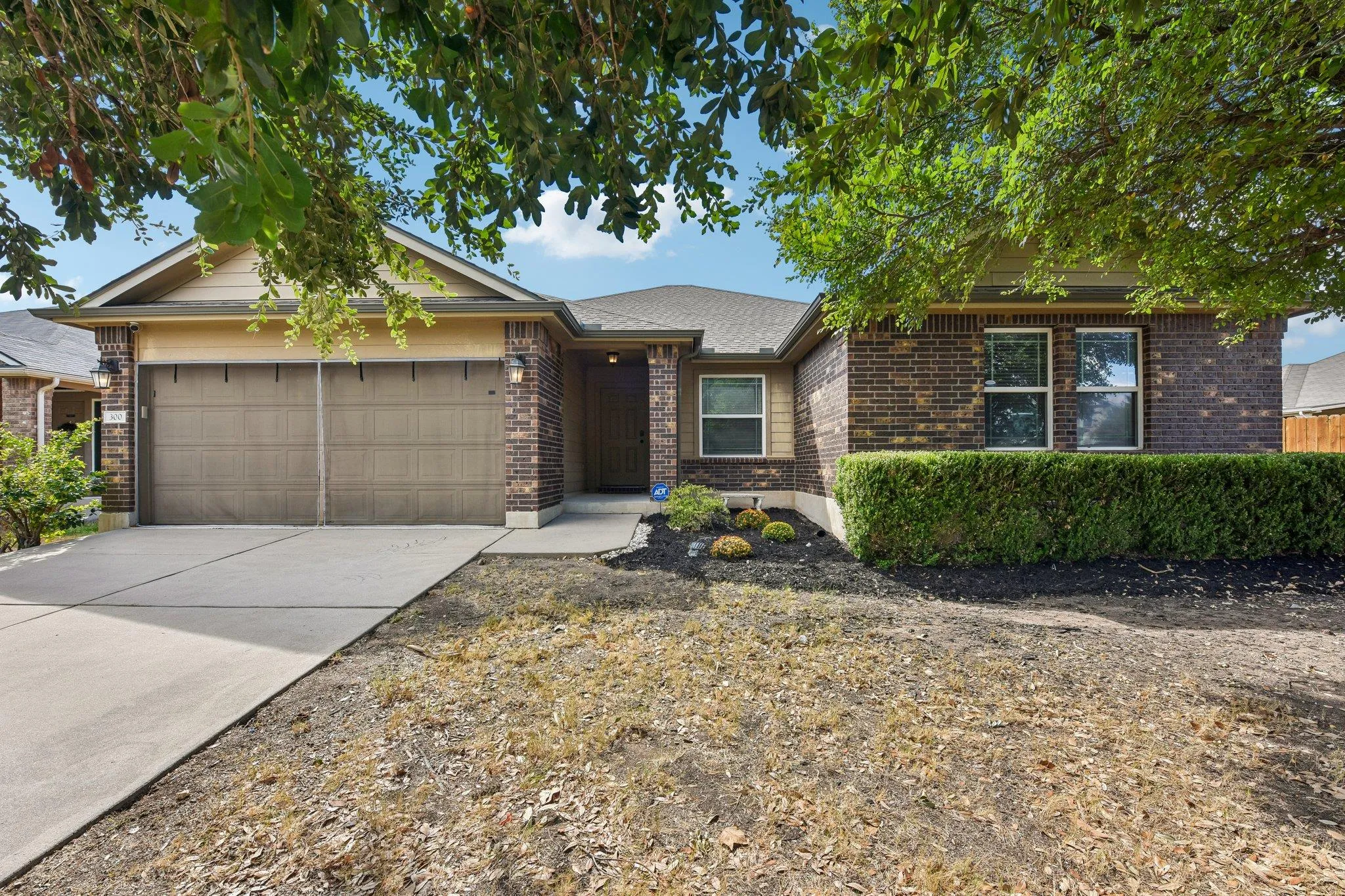 Photo of 300 HENDELSON LN, Hutto, TX, 78634