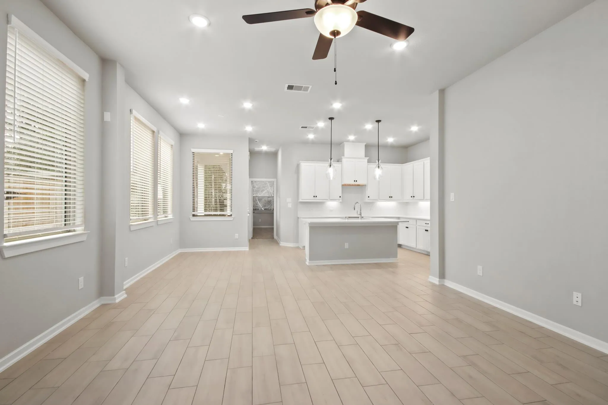 Photo 3 of 221 FLORA SPRINGS CV