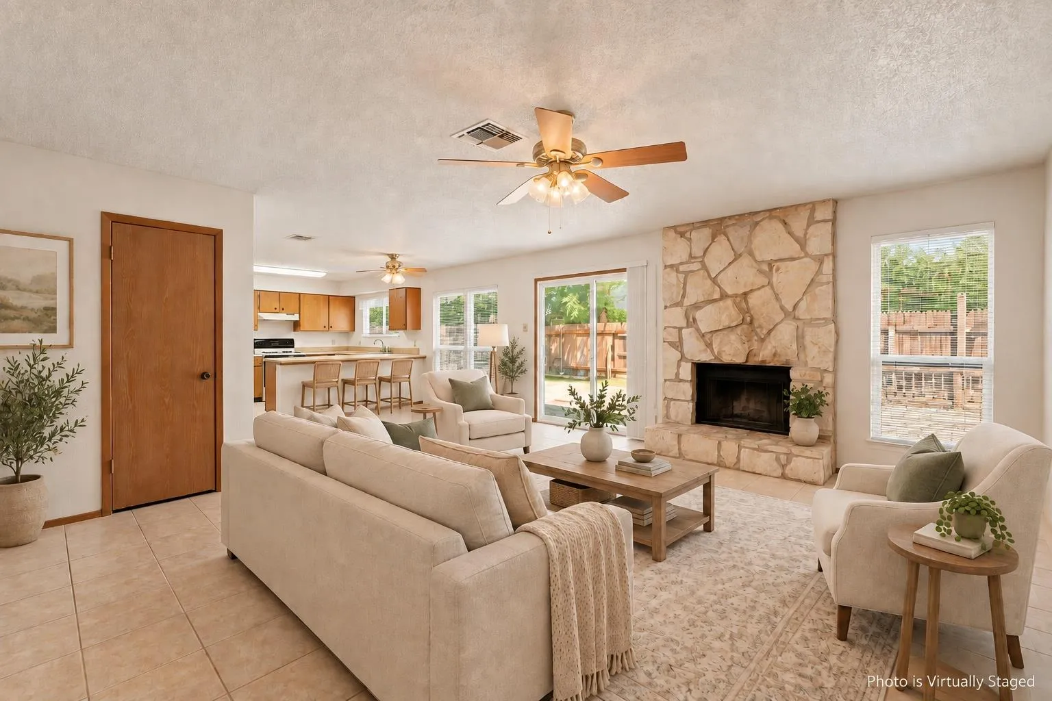 Photo 2 of 3102 JEANNE MARIE CT