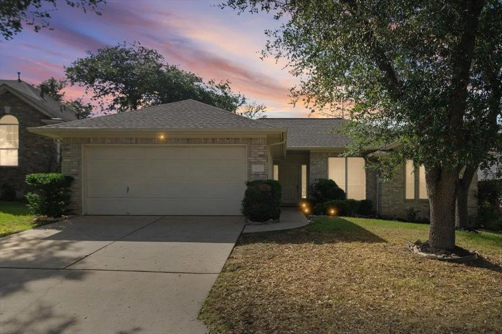 Photo of 9120 FAINWOOD LN, Austin, TX, 78749