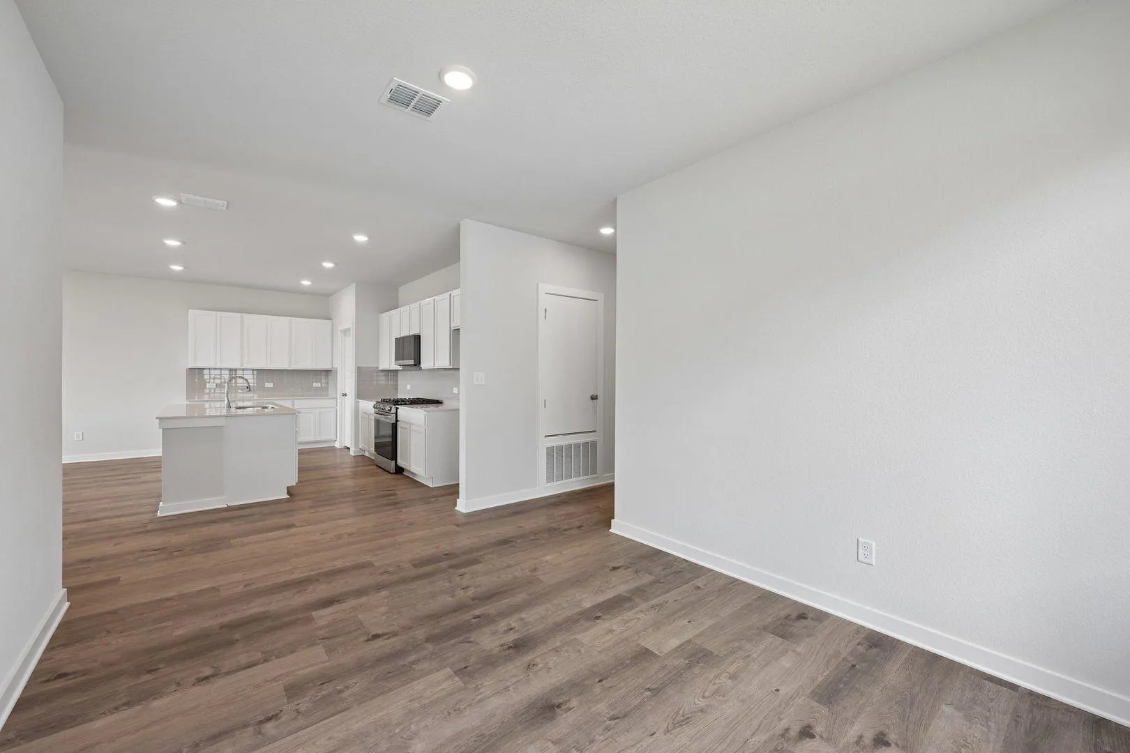 Photo of 13512 DERBY RIDE DR, Buda, TX, 78610