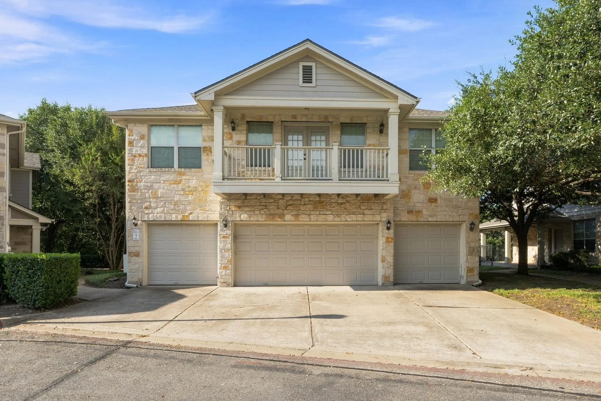 Photo 5 of 1900 SCOFIELD RIDGE PKWY #202