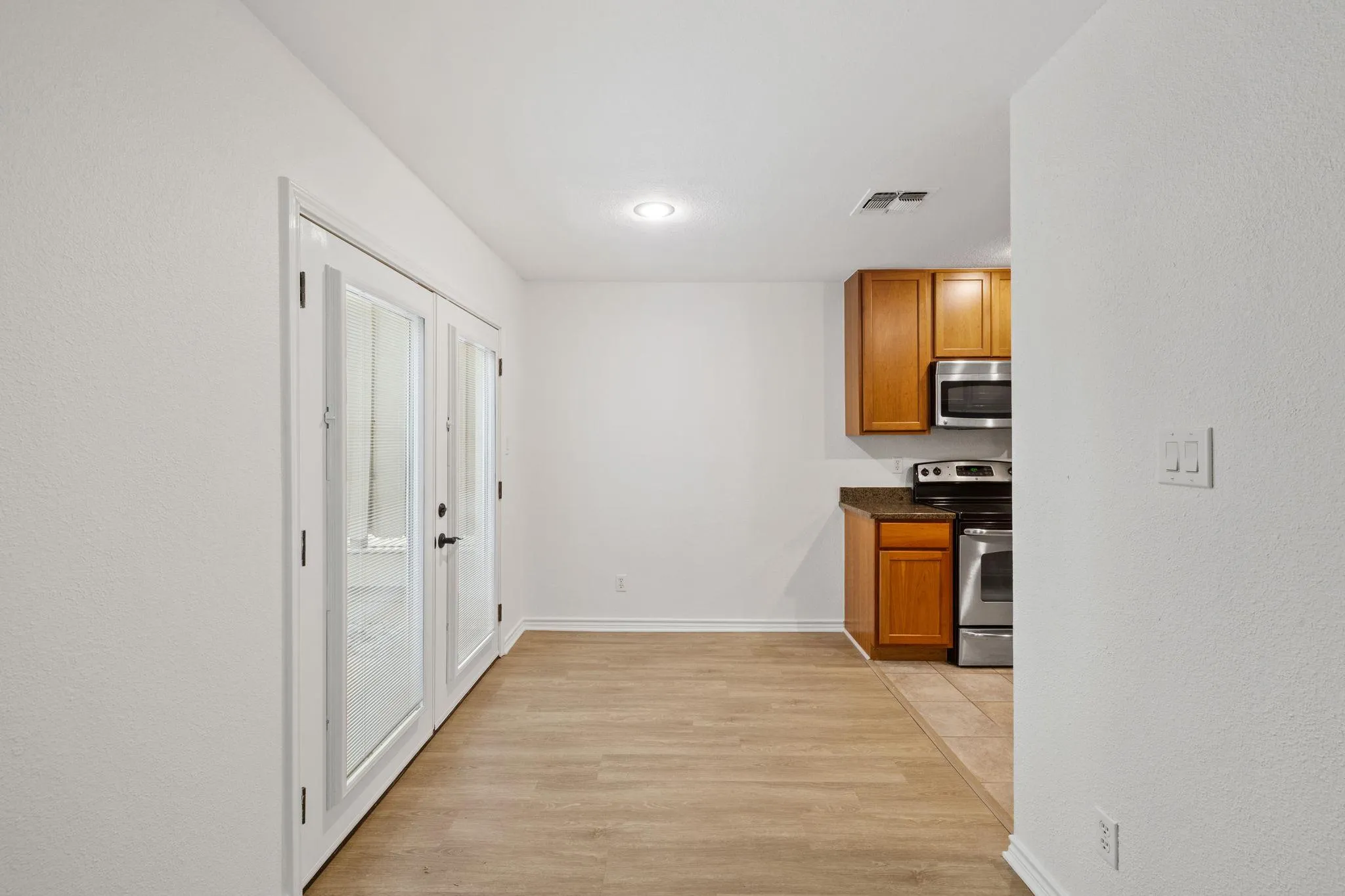 Photo 5 of 6700 COOPER LN #19