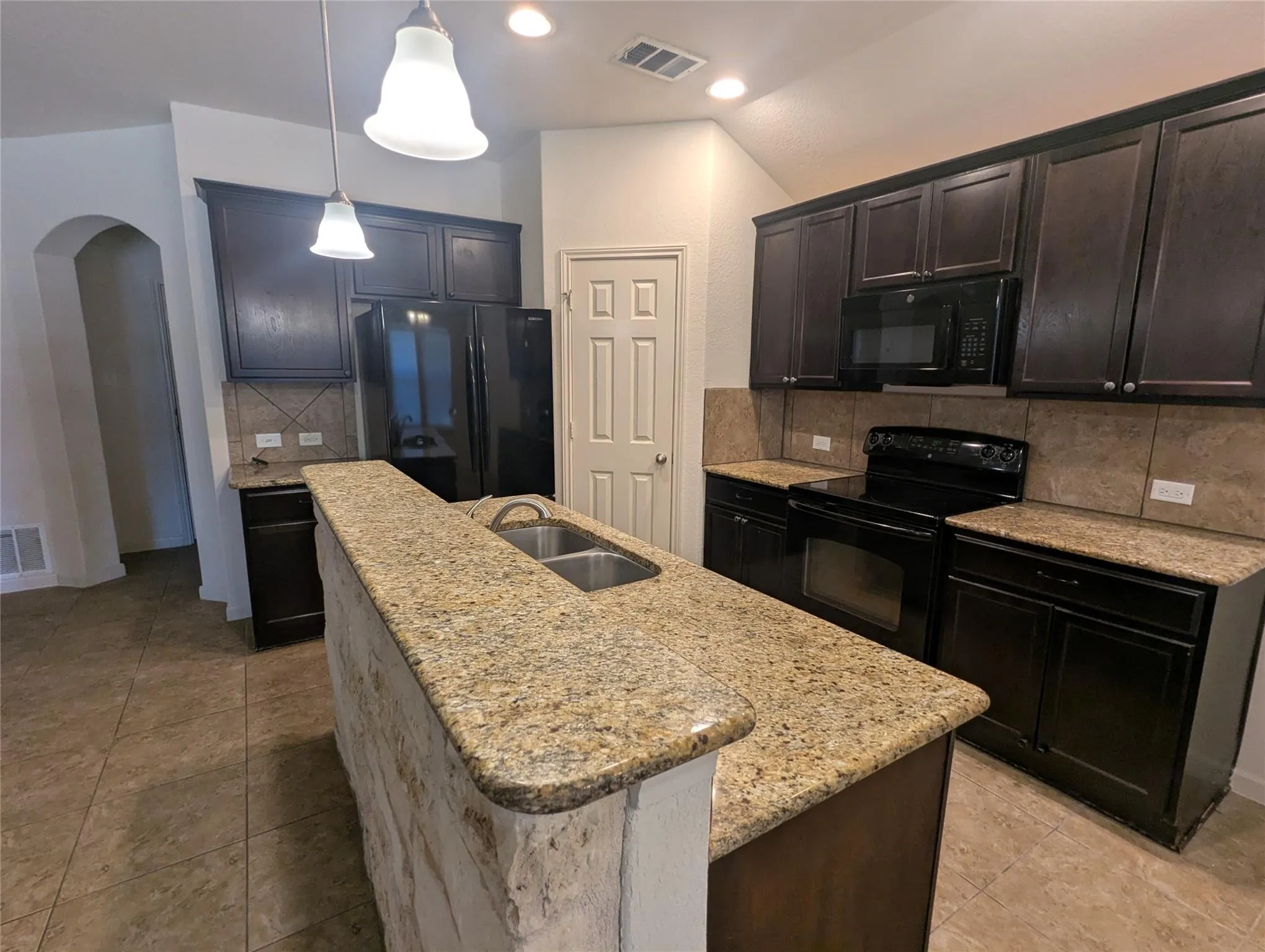 Photo 4 of 129 PARK LN