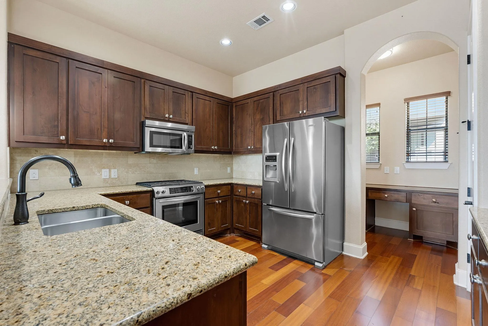 Photo 5 of 6533 E HILL DR #5
