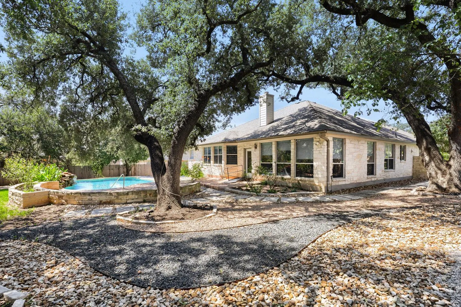 Photo 5 of 3102 LOMBARDI WAY