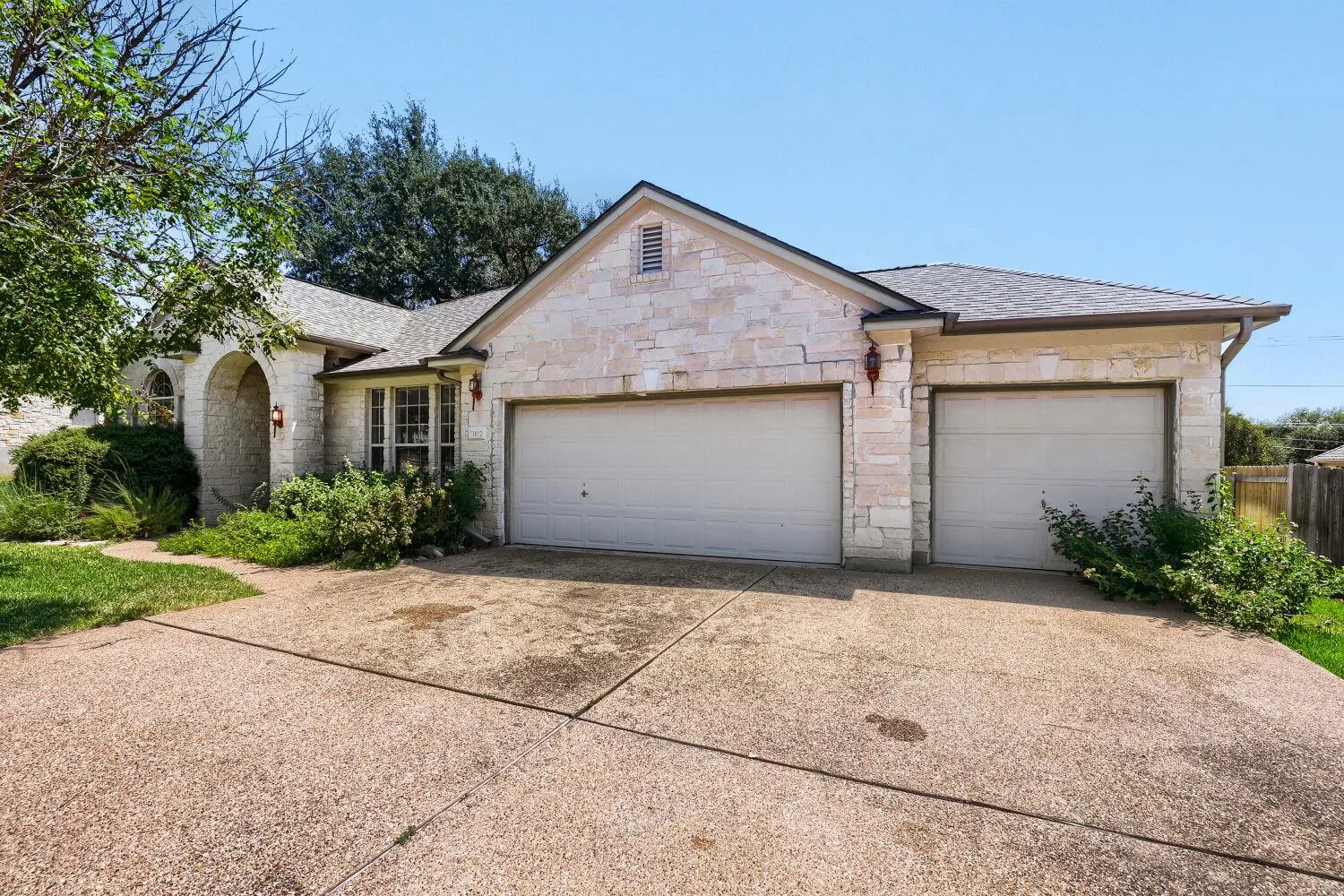 Photo 2 of 3102 LOMBARDI WAY