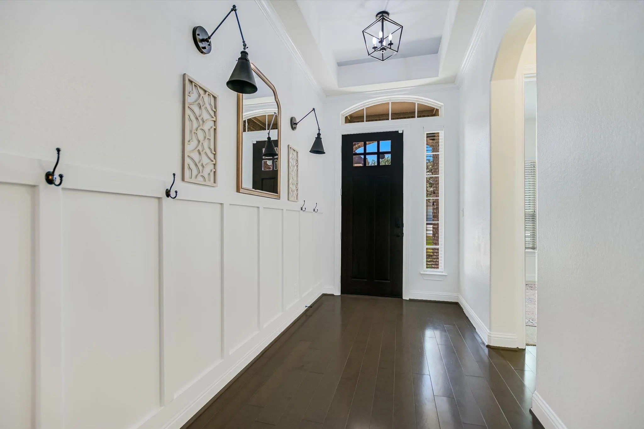 Photo 4 of 18704 WALTZ CT