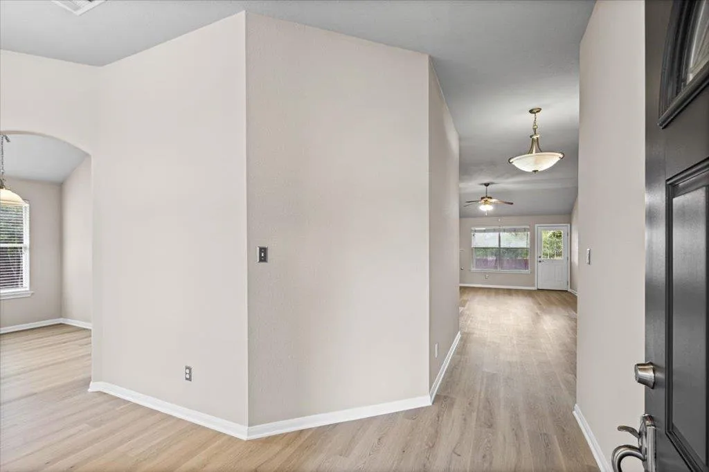 Photo 5 of 844 DARK HORSE LN