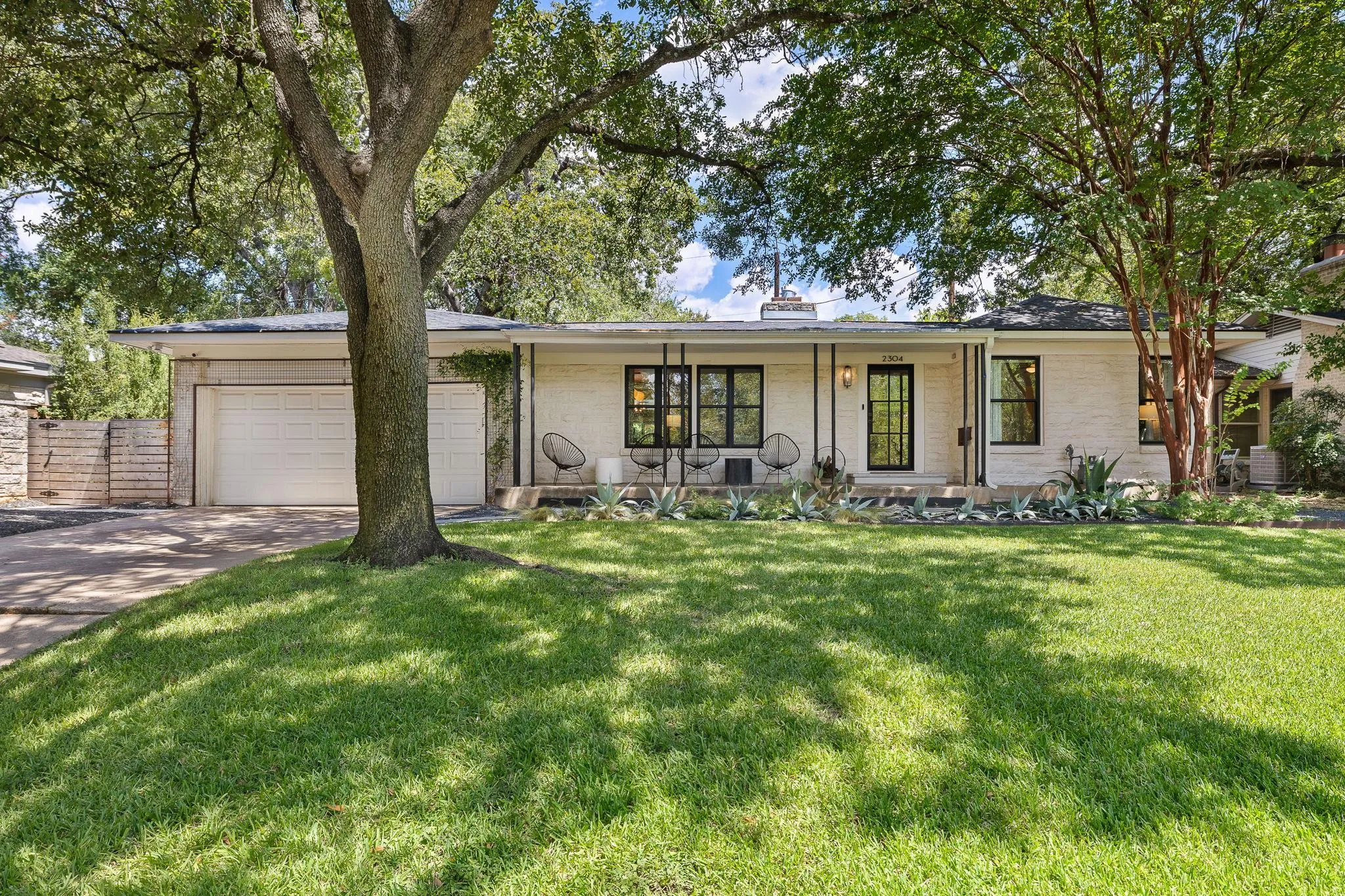 Photo of 2304 GREENLEE DR, Austin, TX, 78703