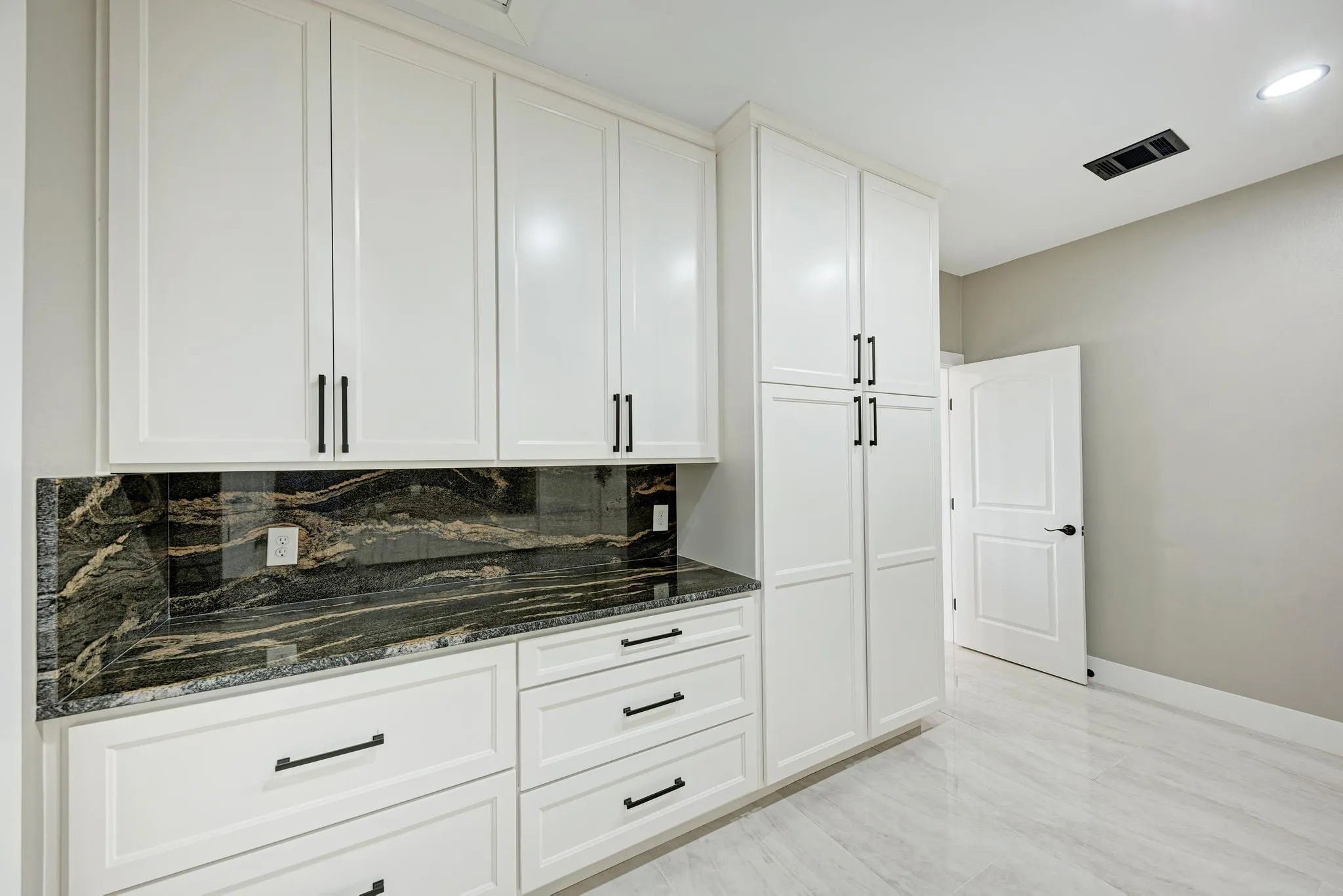 Photo 4 of 251 ESTRELLA LN