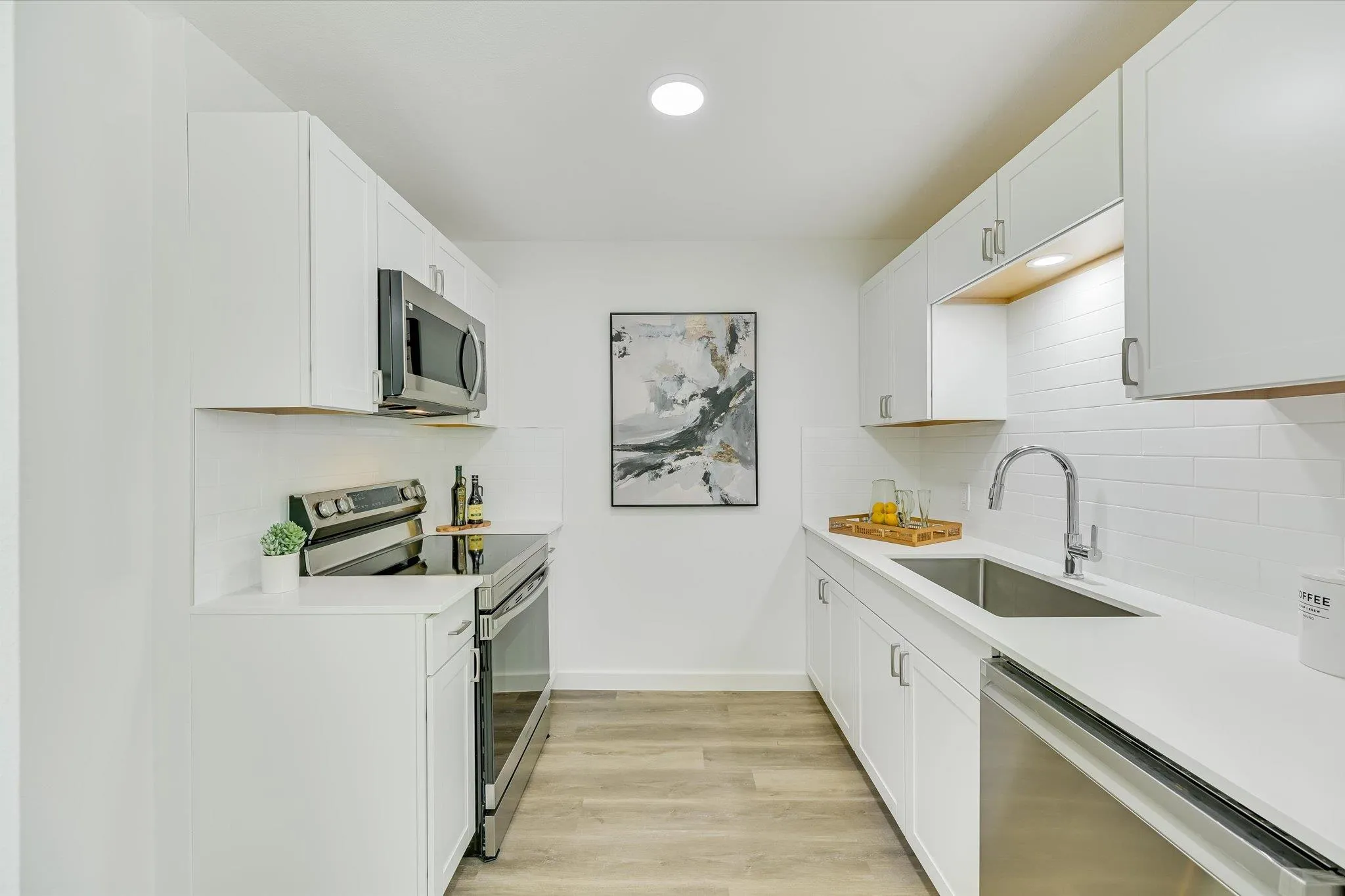 Photo 5 of 3703 HARMON AVE #206