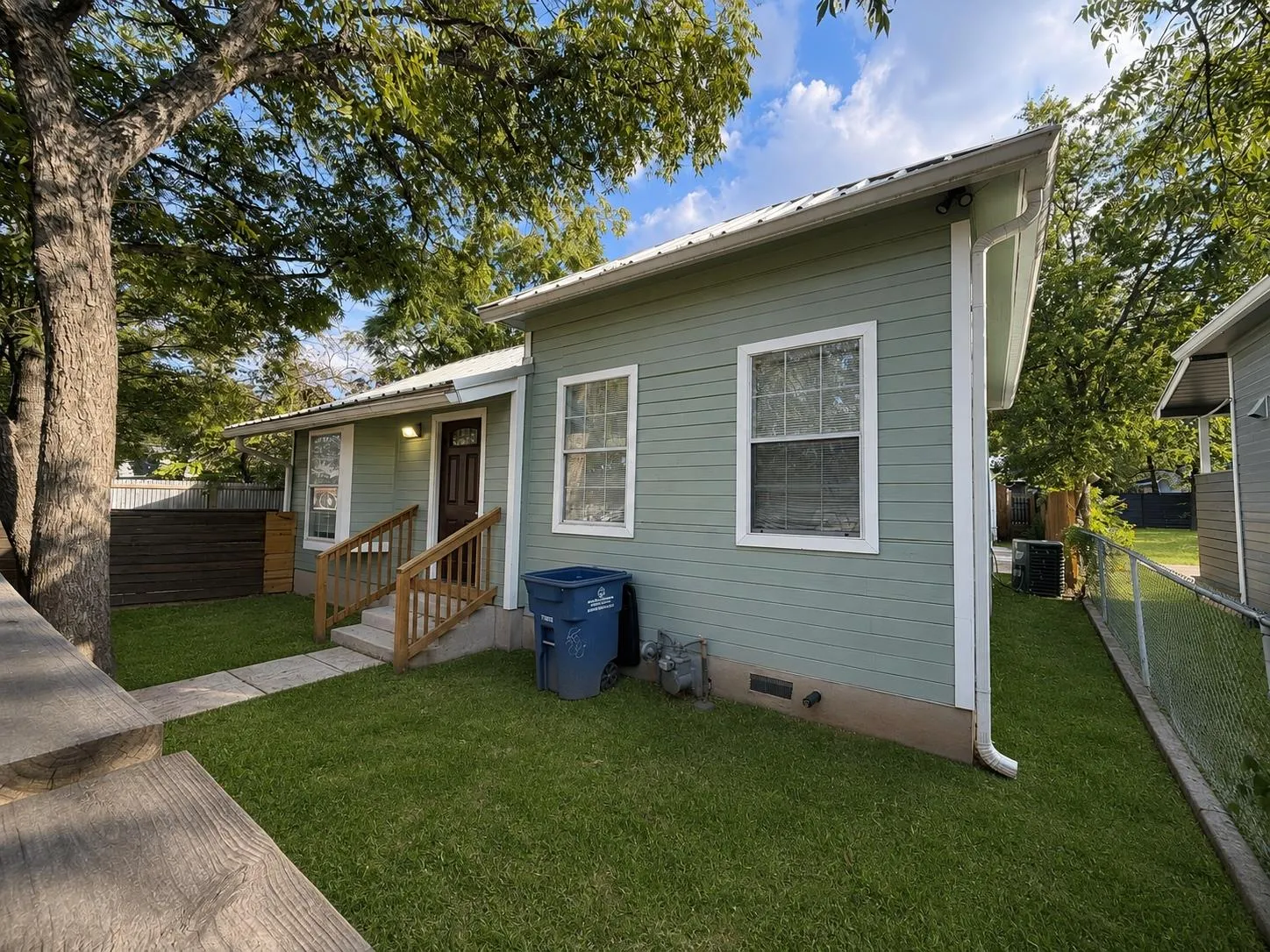 Photo of 907 E 3RD ST, Austin, TX, 78702