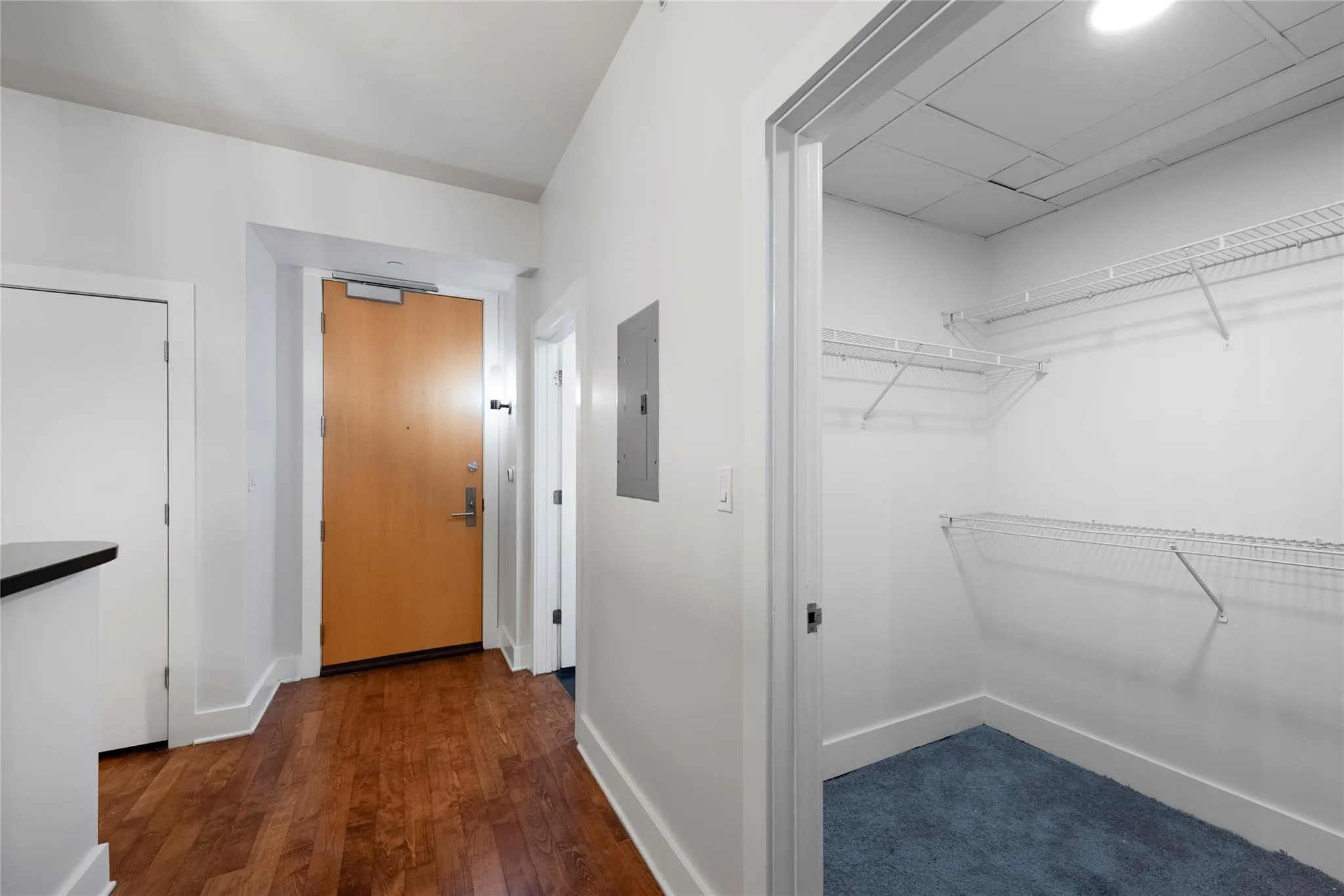 Photo 5 of 603 DAVIS ST #708