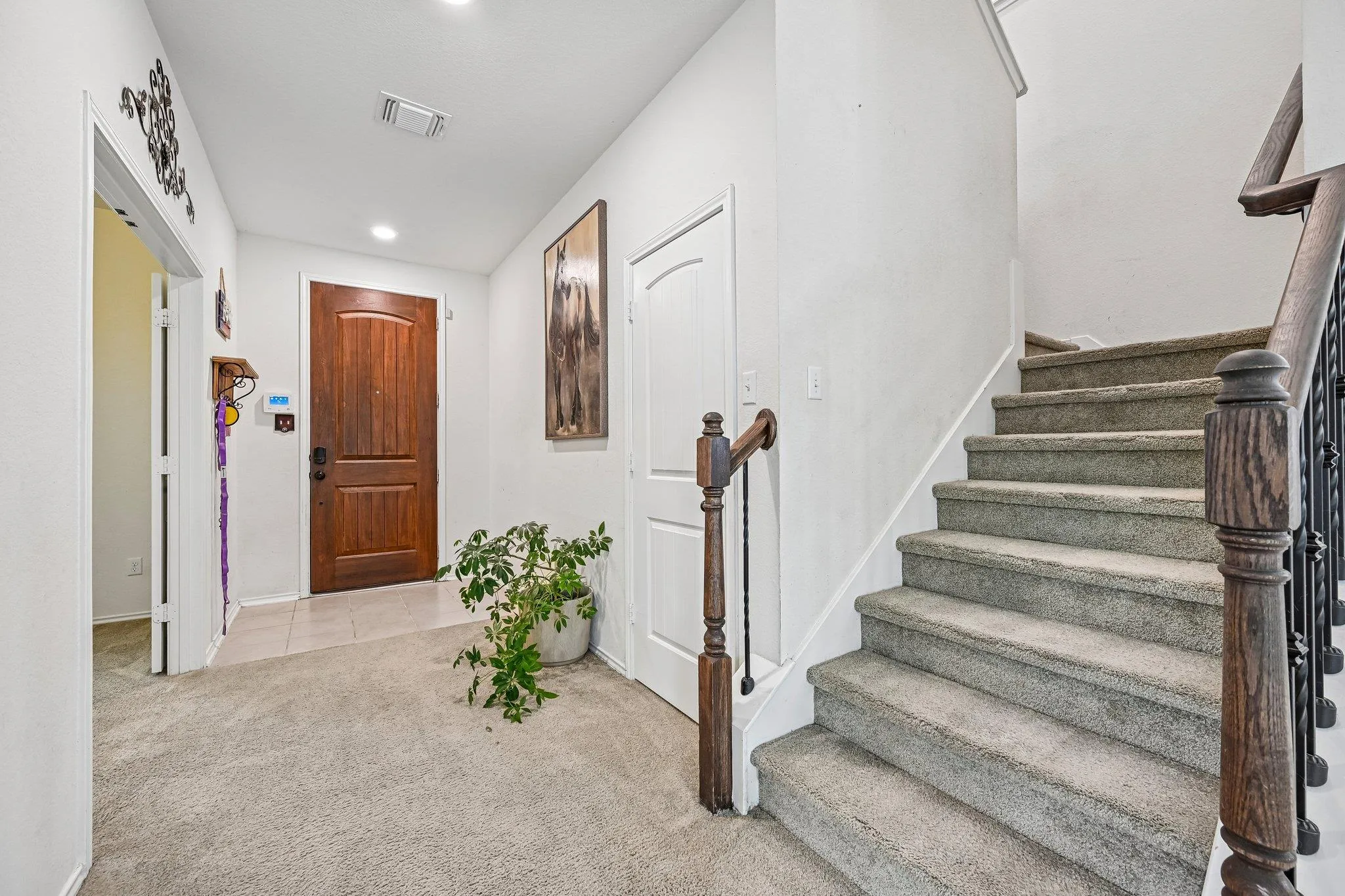 Photo 5 of 4002 KINGS CANYON DR