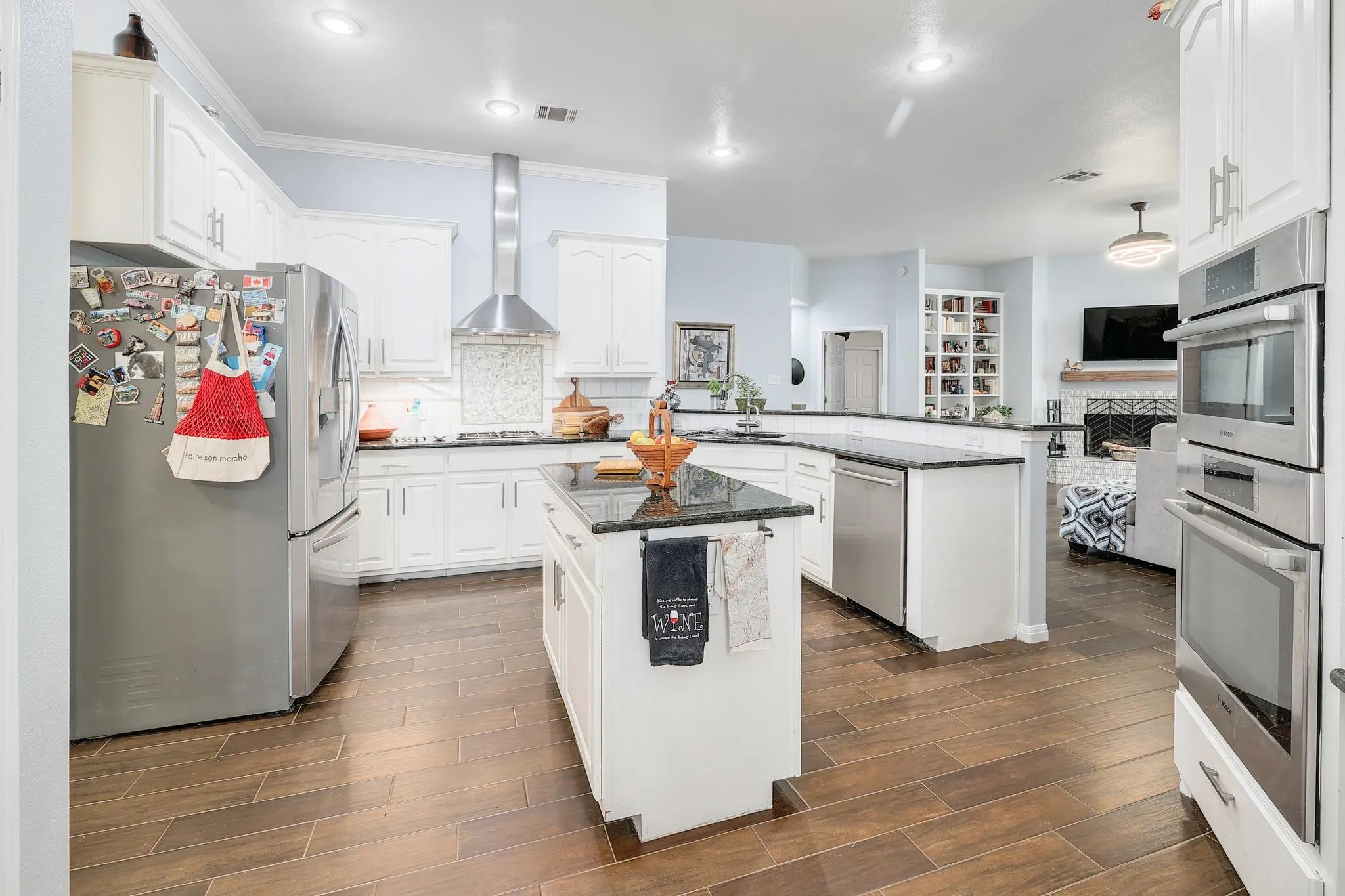 Photo 5 of 12204 WATERTON PARKE CIR