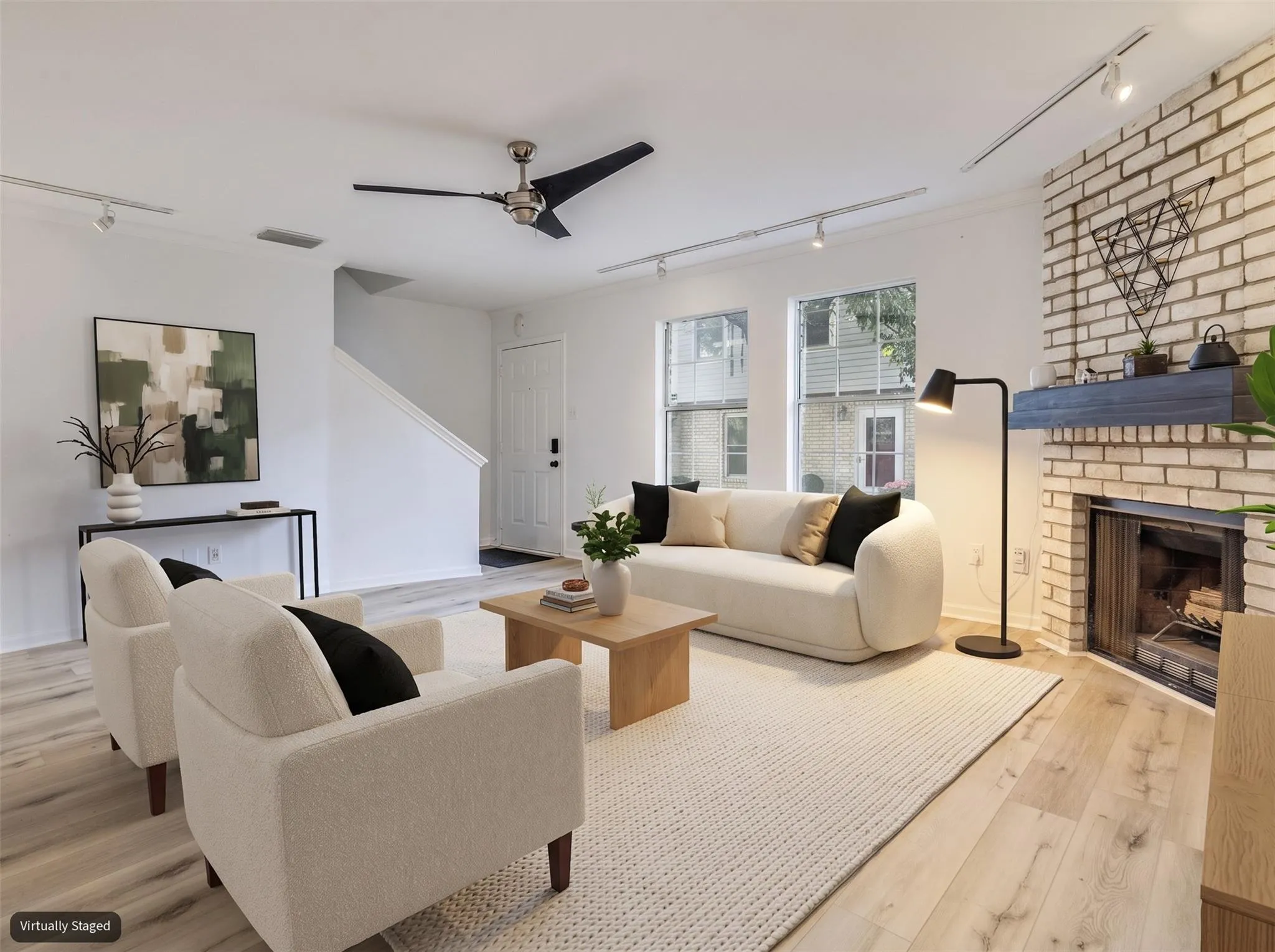 Photo 5 of 1904 GOODRICH AVE #15