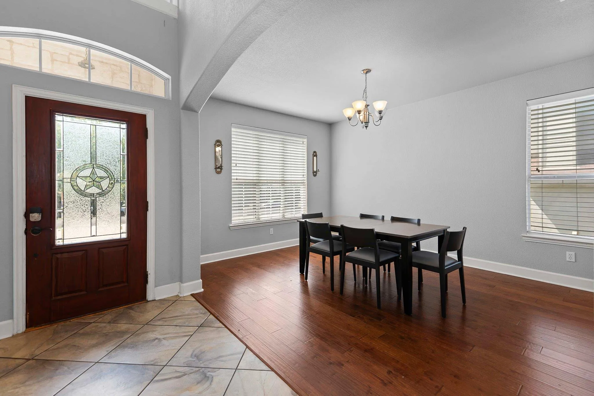 Photo 2 of 12220 TANGLEWILD DR