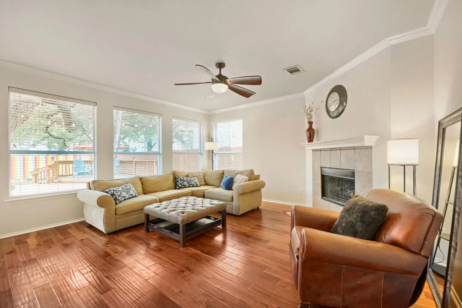 Photo 5 of 5120 BLUESTAR DR