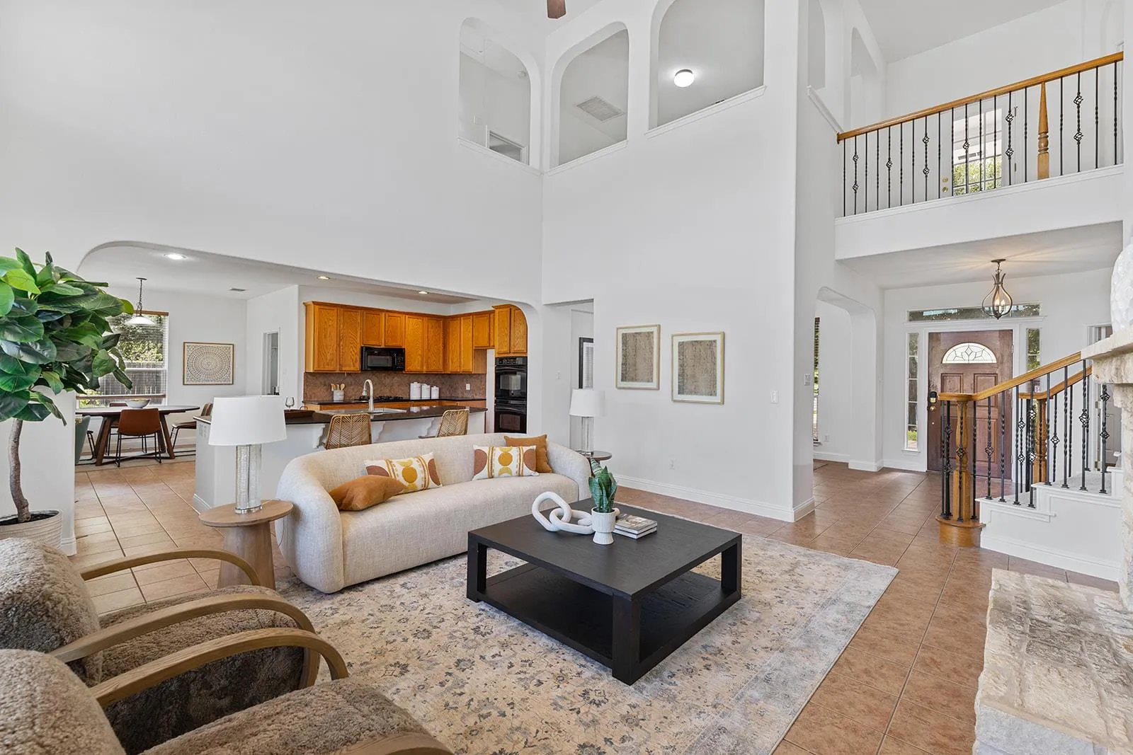 Photo 5 of 2704 COVINGTON PL