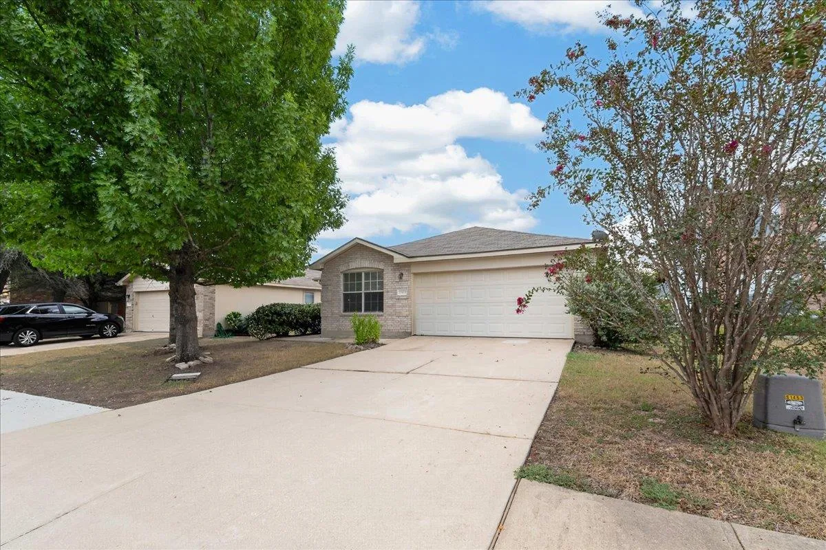 Photo 2 of 13413 CONSTELLATION DR