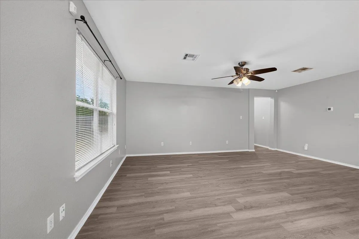 Photo 4 of 13413 CONSTELLATION DR