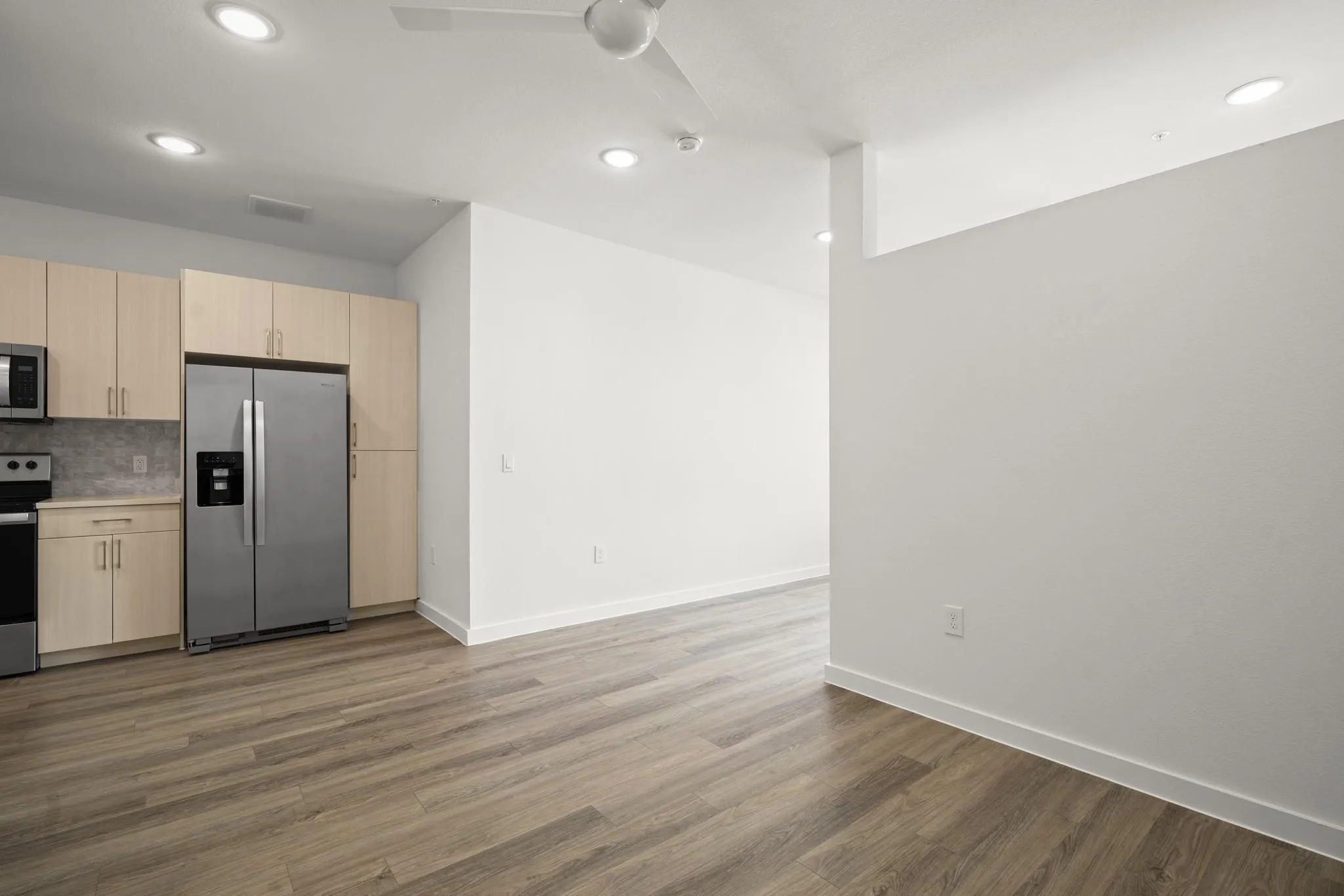 Photo 4 of 6324 N LAMAR BLVD #317