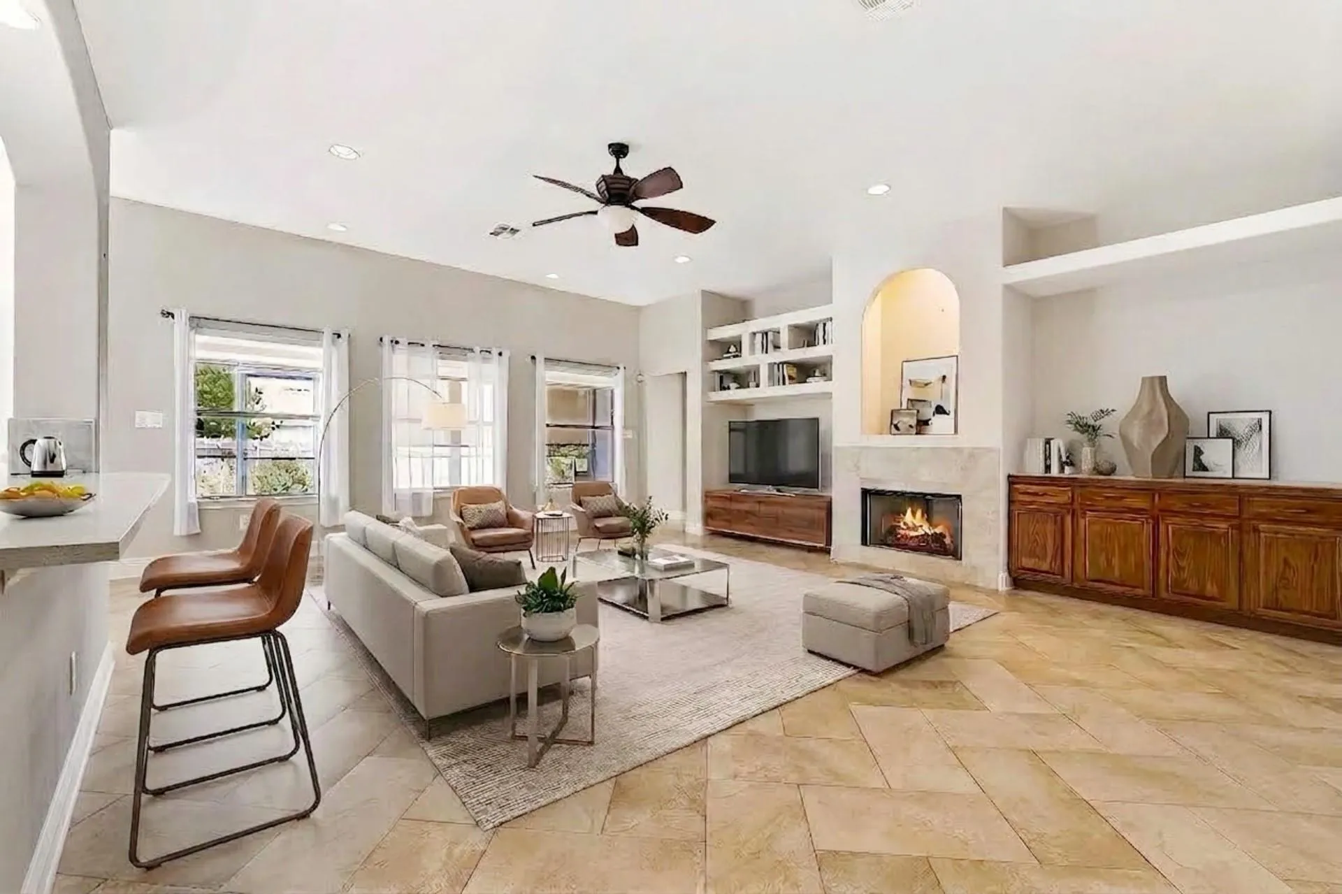 Photo 3 of 2111 WHEATON TRL