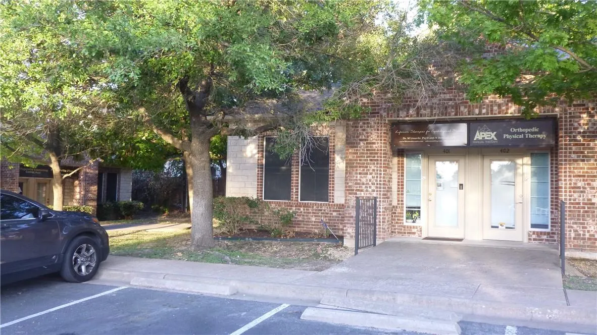 Photo 2 of 15901 CENTRAL COMMERCE DR #401