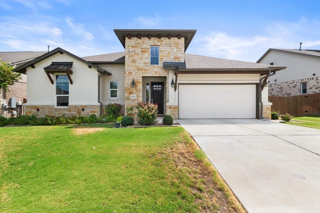 Photo of 5913 CIMARRON RIDGE LN, Austin, TX, 78738
