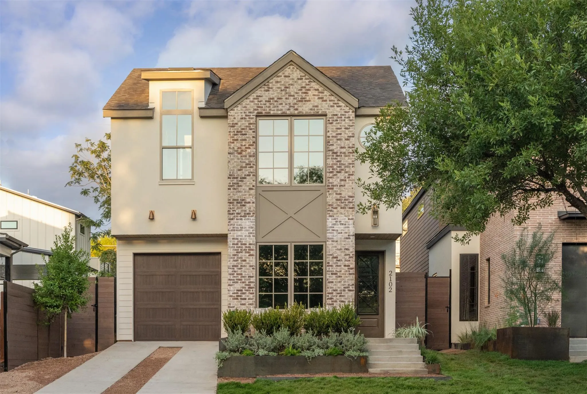 Photo of 2102 PALO PINTO DR