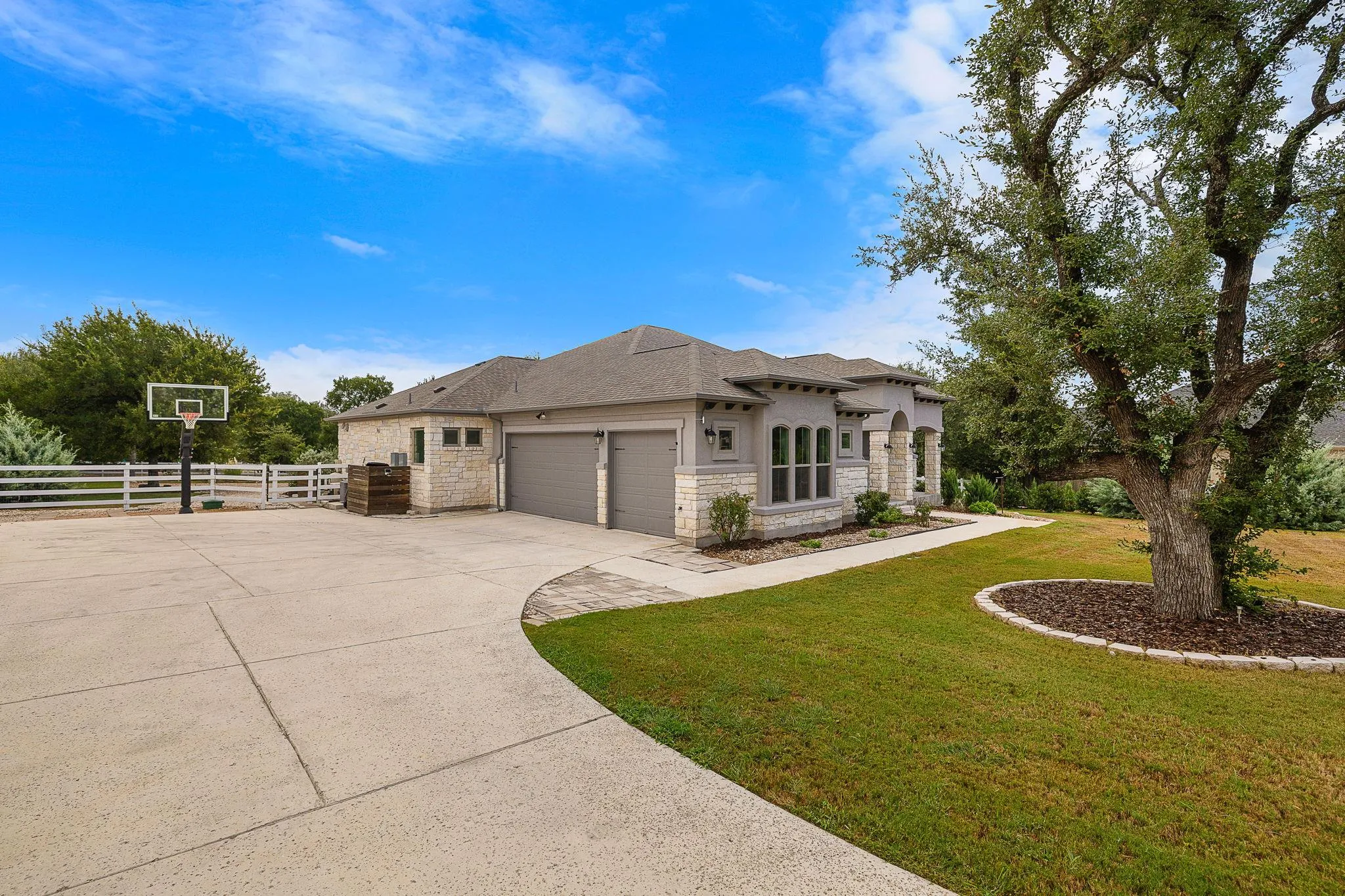 Photo 4 of 128 STAG LEAP CT