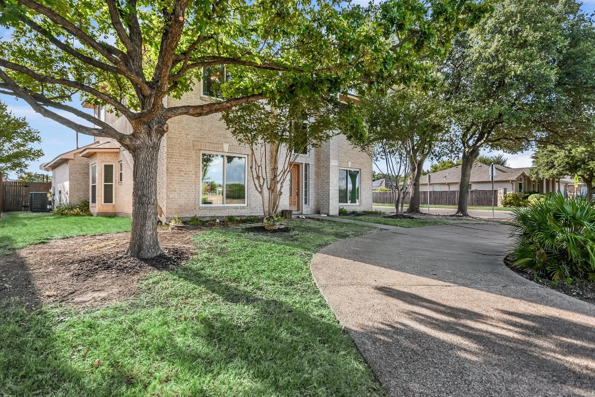 Photo 3 of 17132 E BISHOPSGATE DR