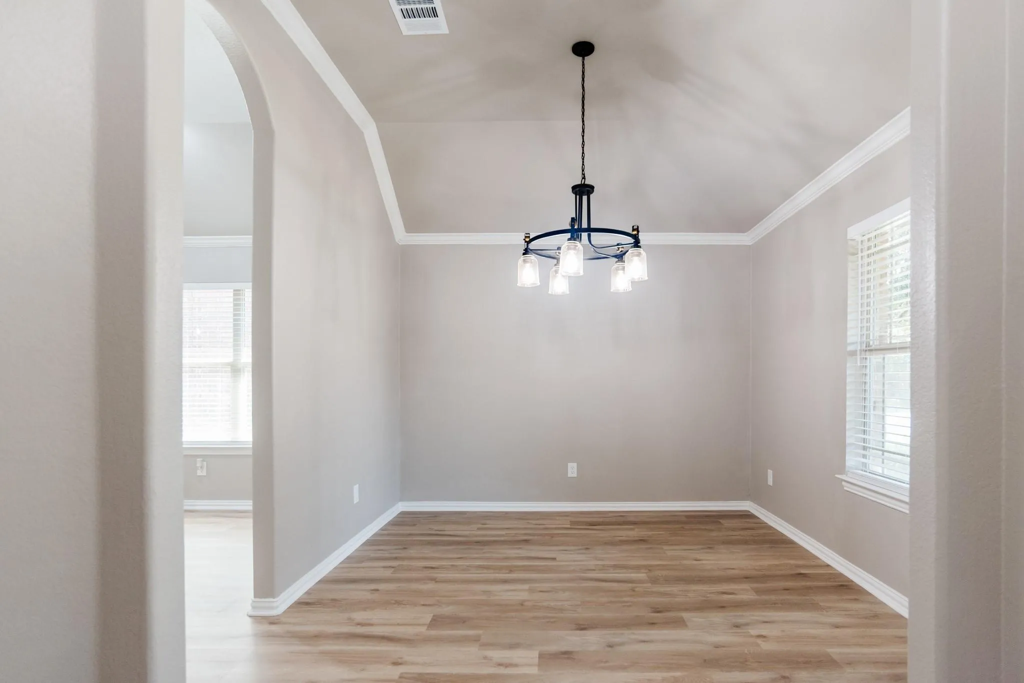 Photo 3 of 170 SANDSTONE TRL