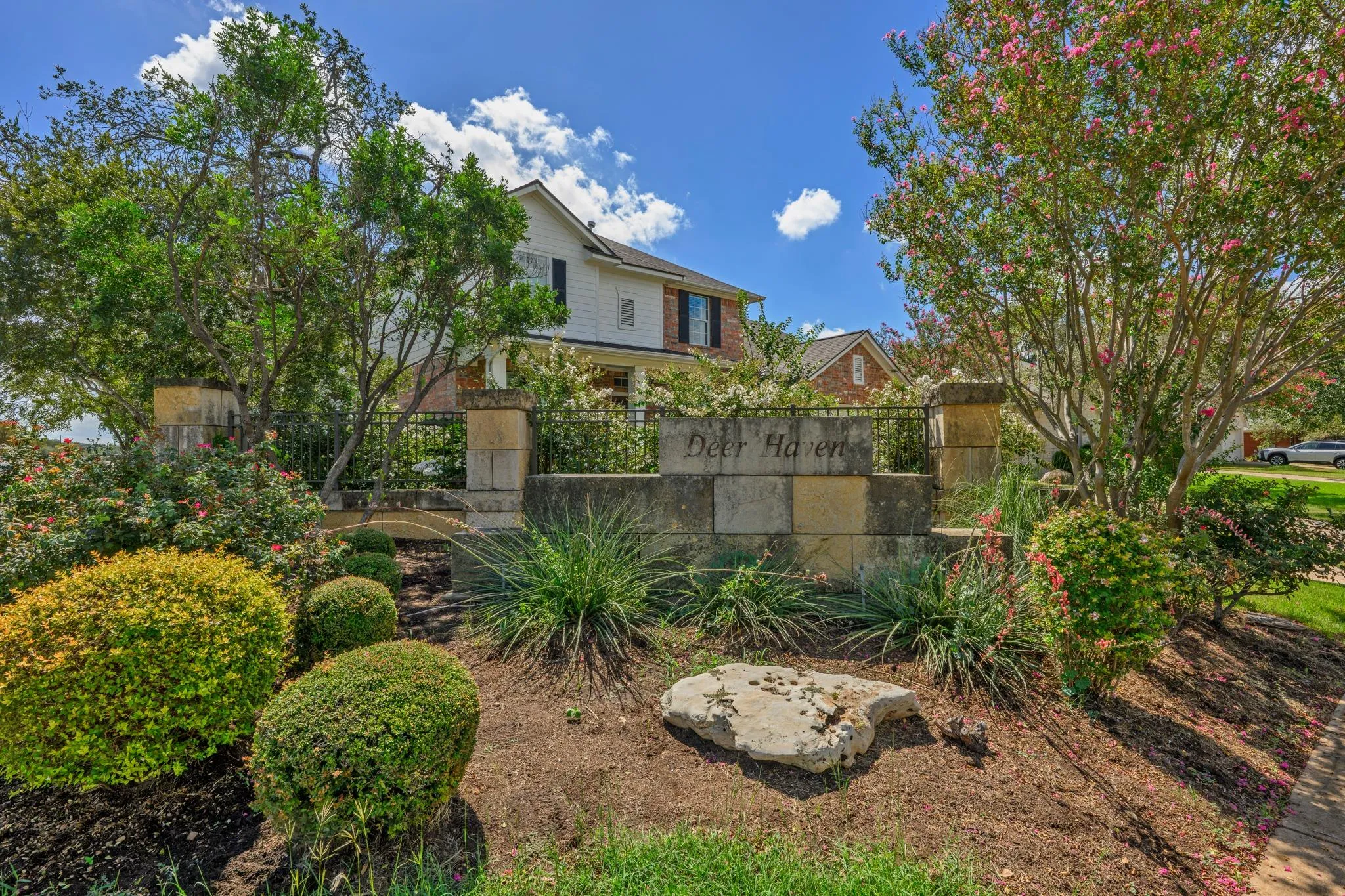 Photo 5 of 8901 OVALLA DR